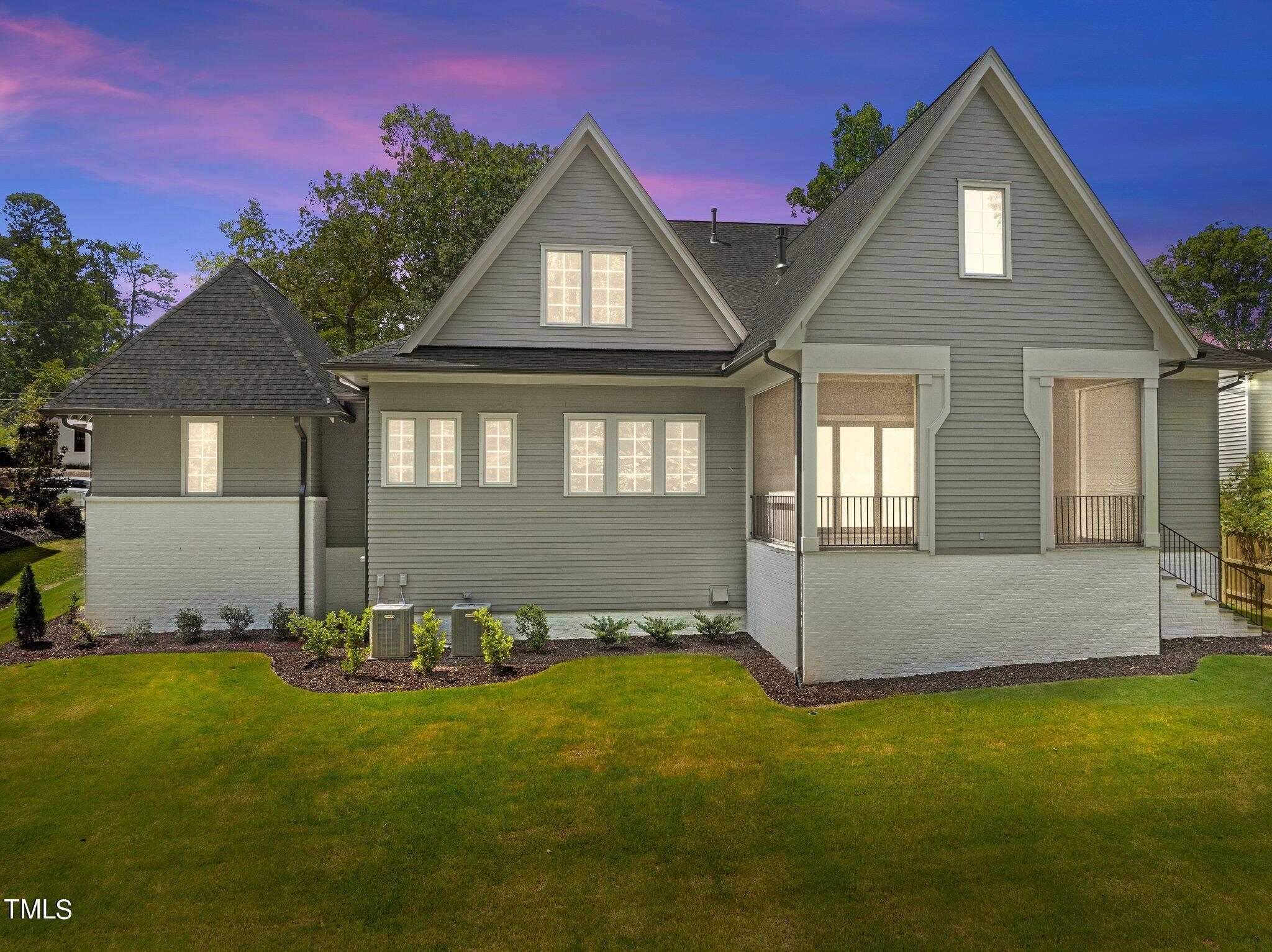 1212 Gunnison Place