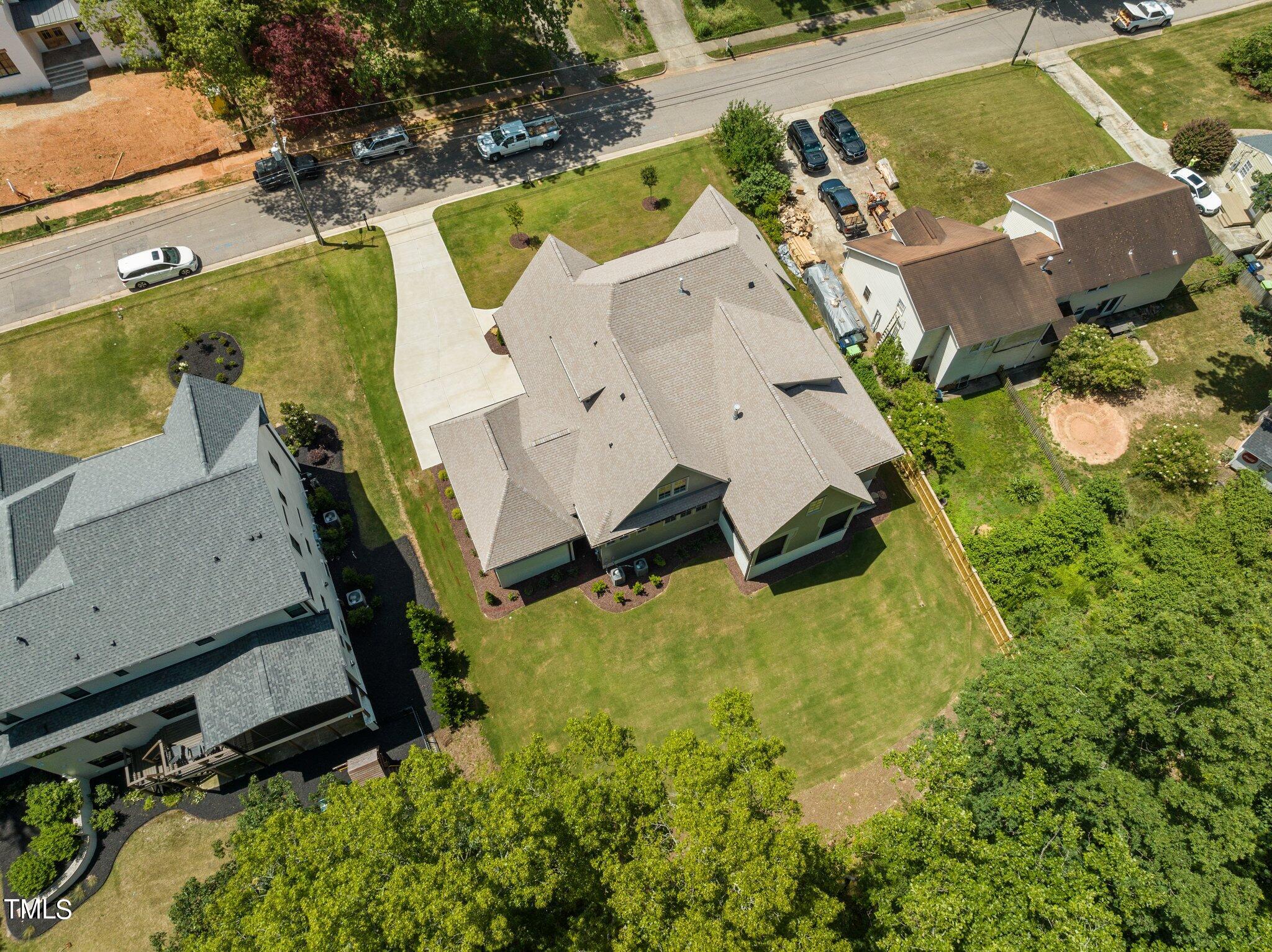 1212 Gunnison Place