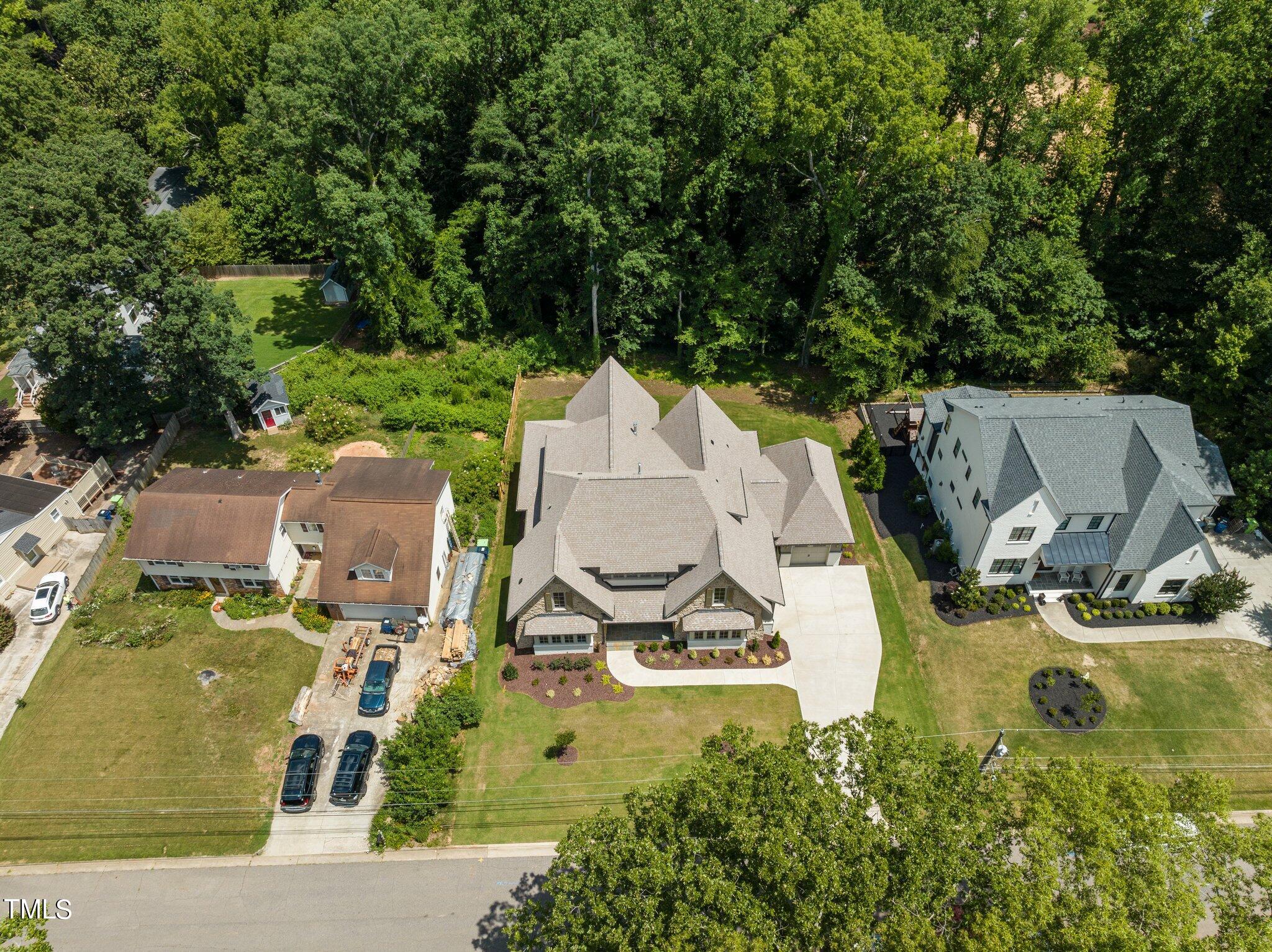 1212 Gunnison Place