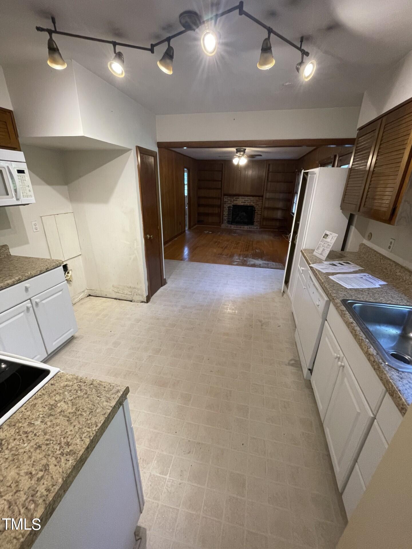 4112 Rockingham Drive
