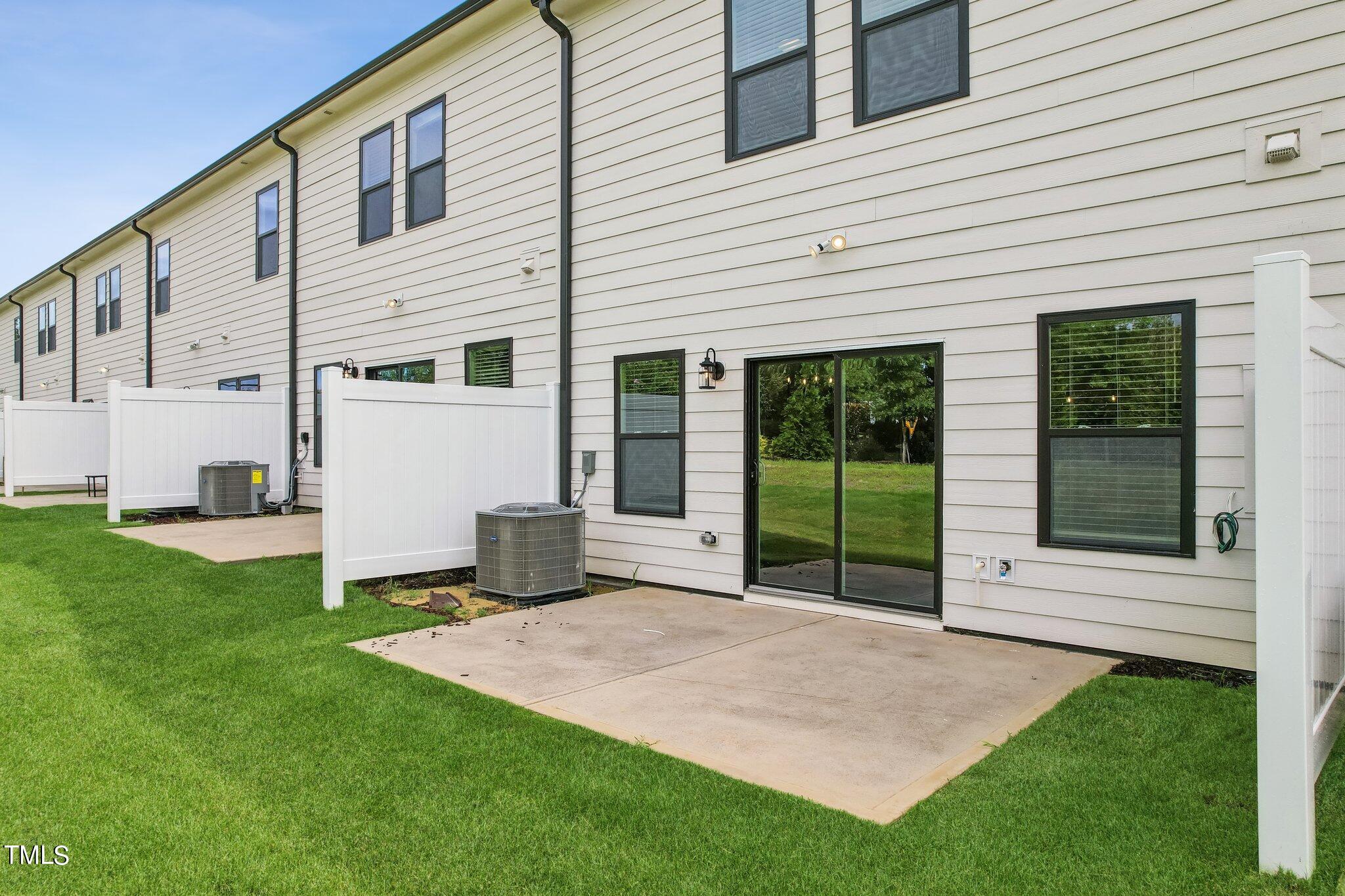 114 Periwinkle Place # 17