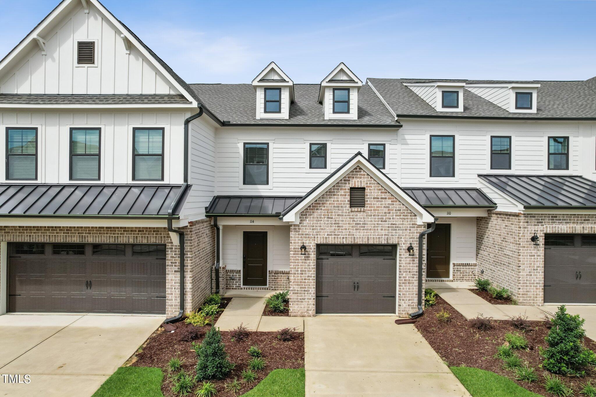 114 Periwinkle Place # 17