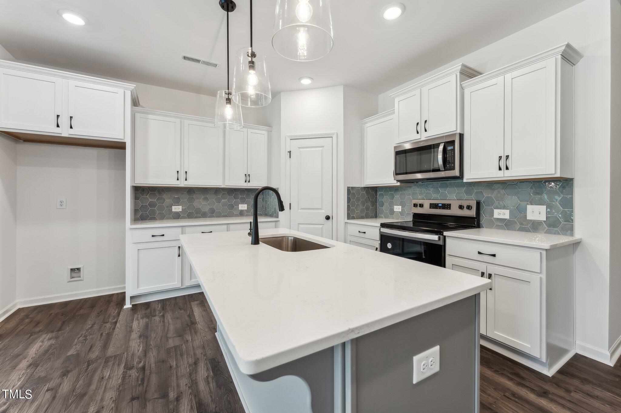 114 Periwinkle Place # 17