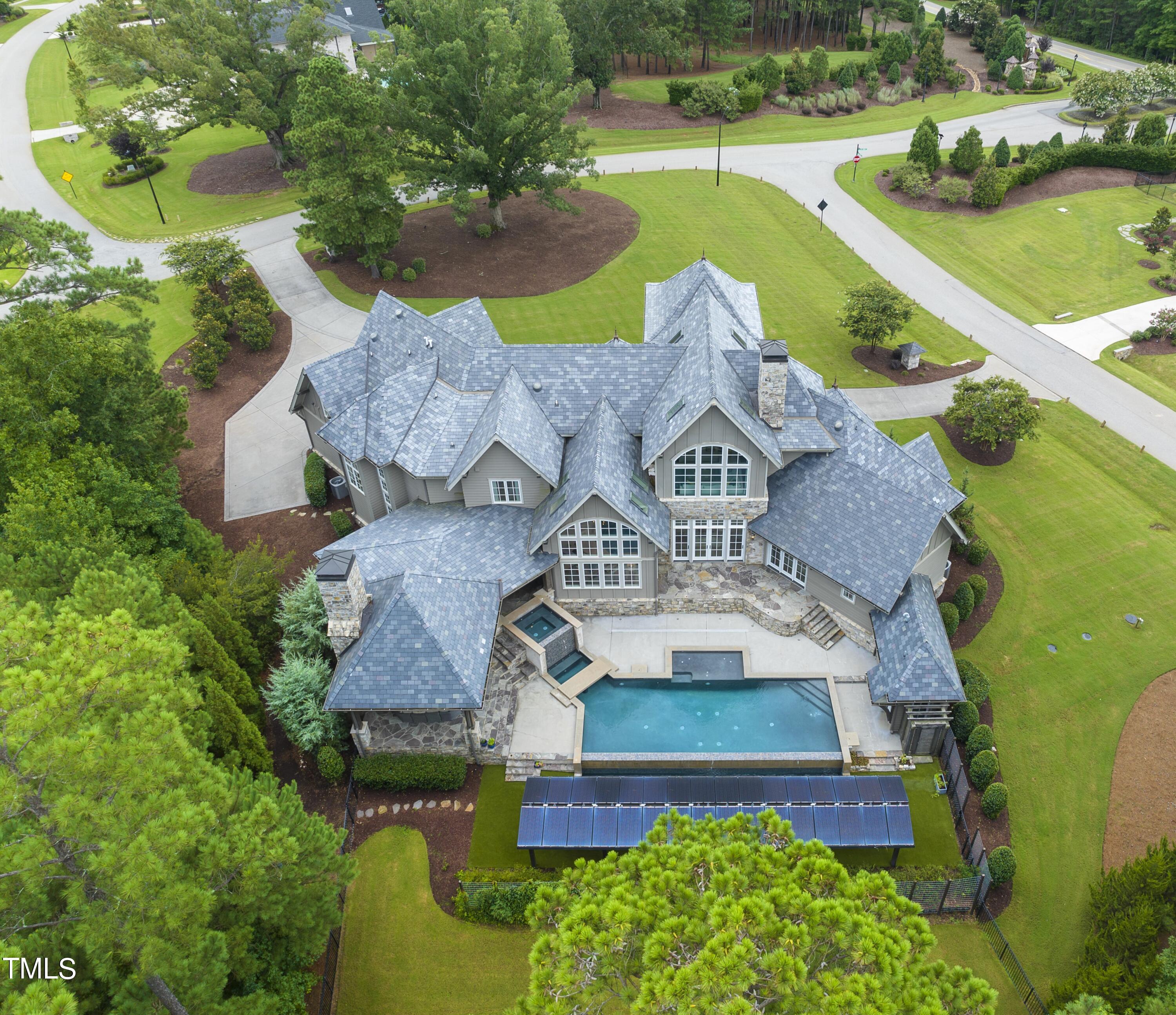 5105 Avalaire Oaks Drive