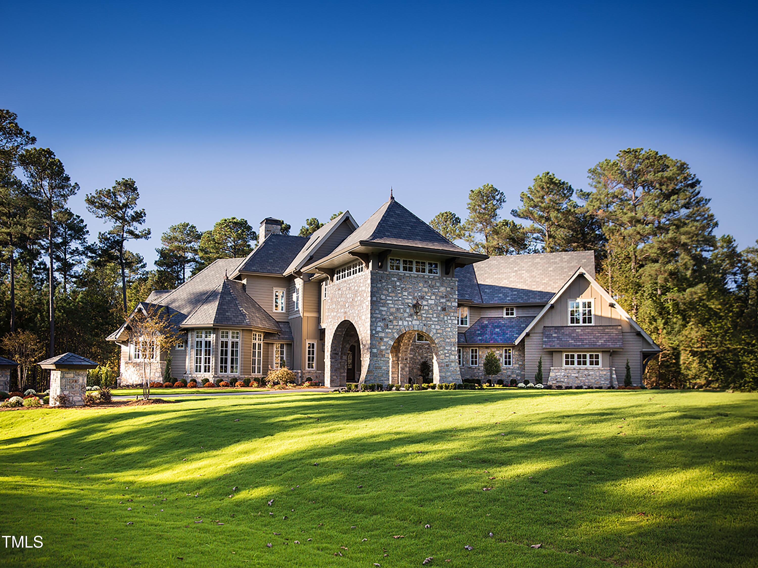 5105 Avalaire Oaks Drive