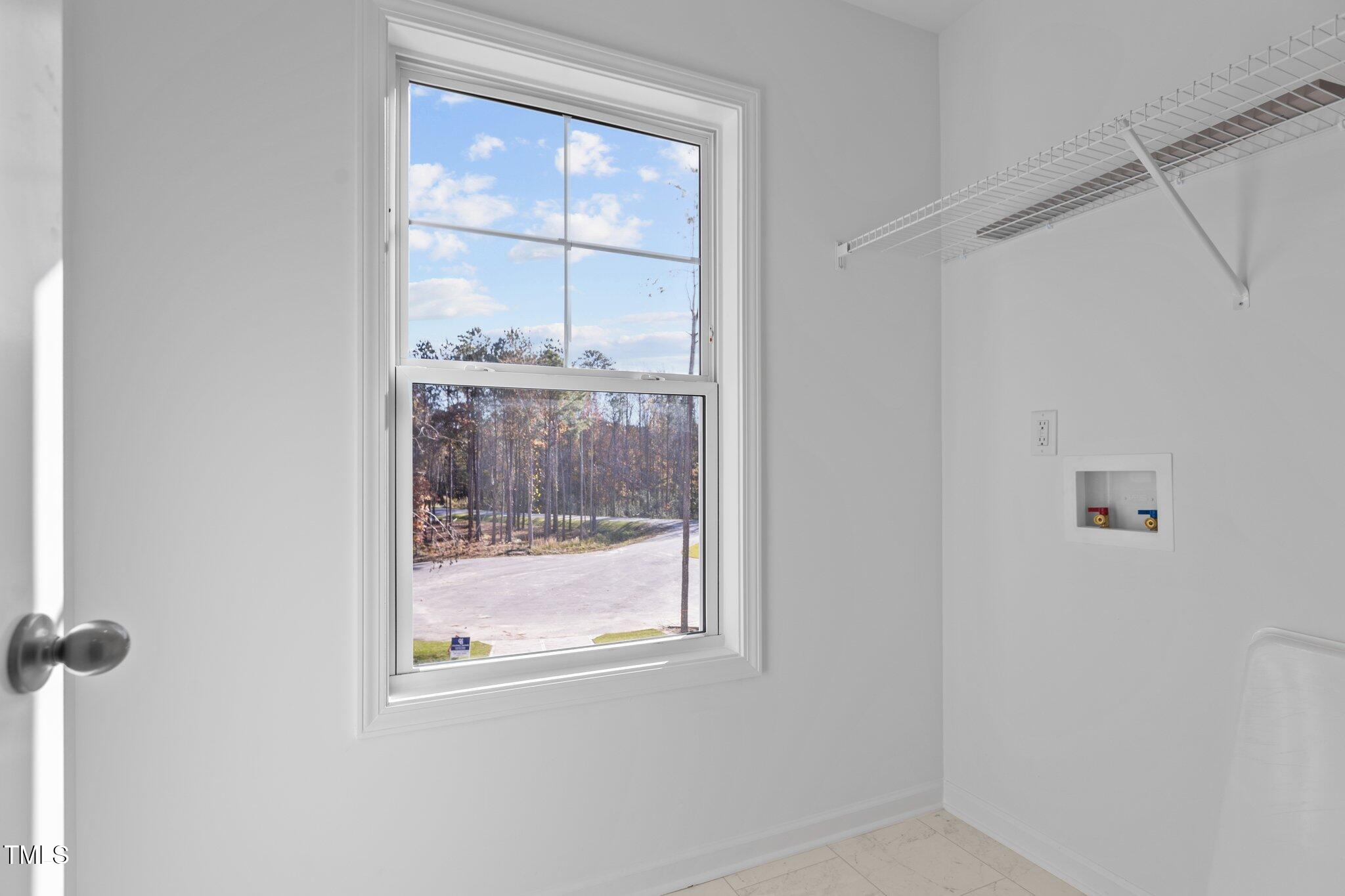 5009 Macleod Place