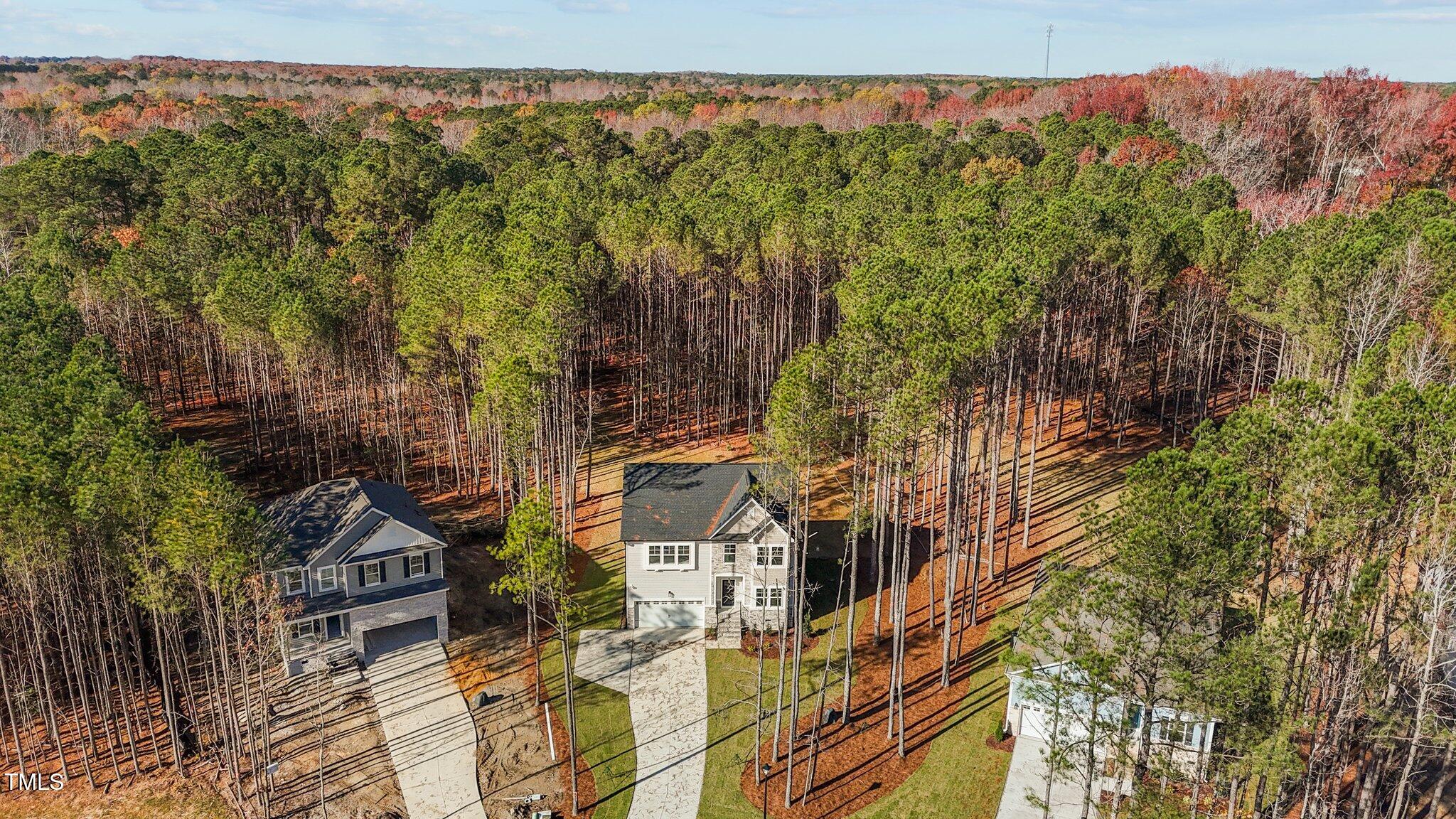 5009 Macleod Place