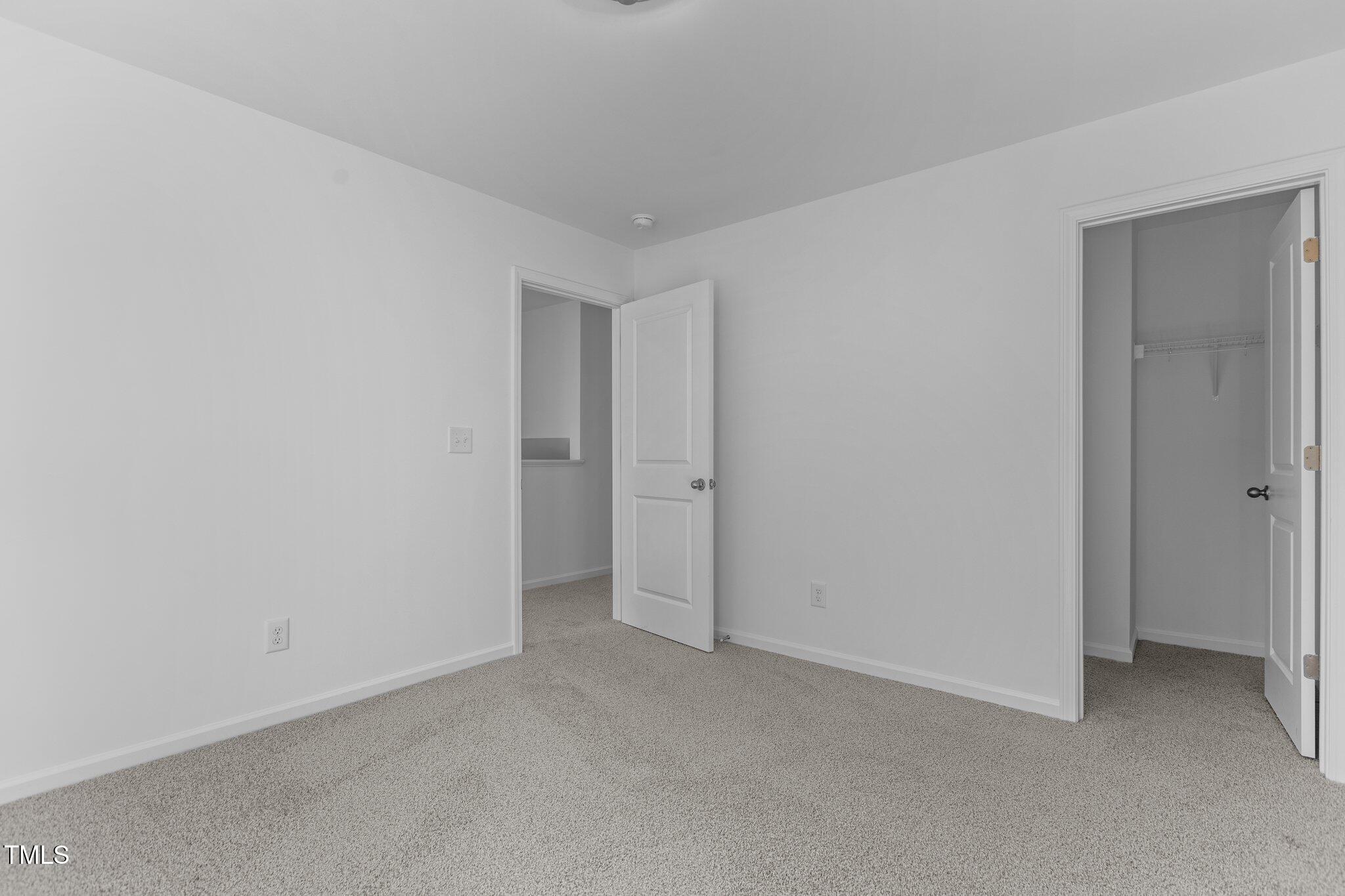 5009 Macleod Place