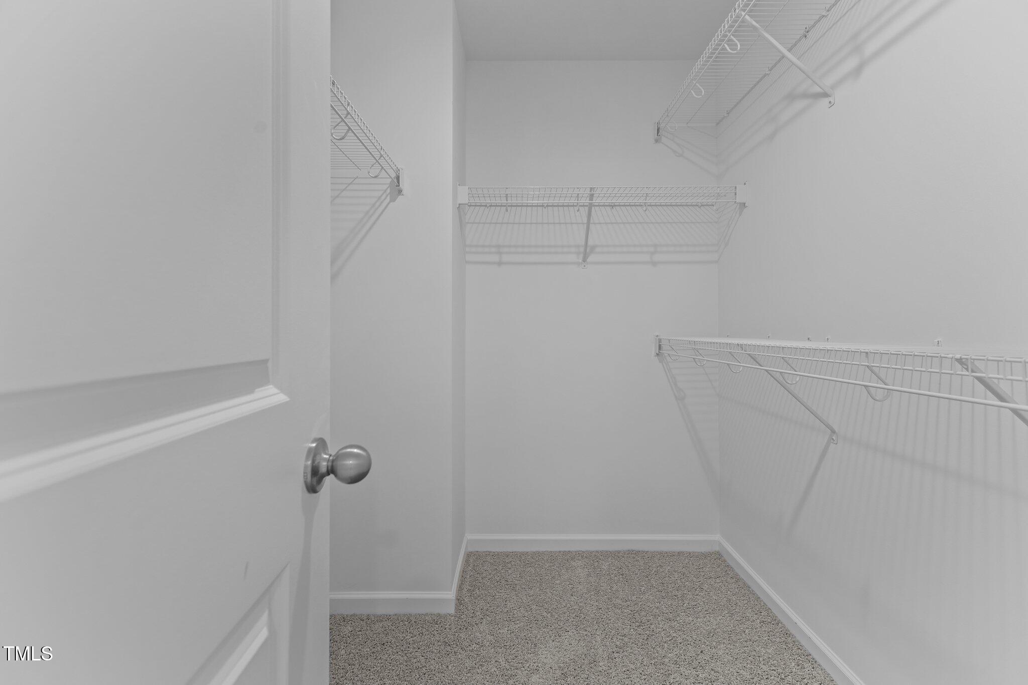 5009 Macleod Place