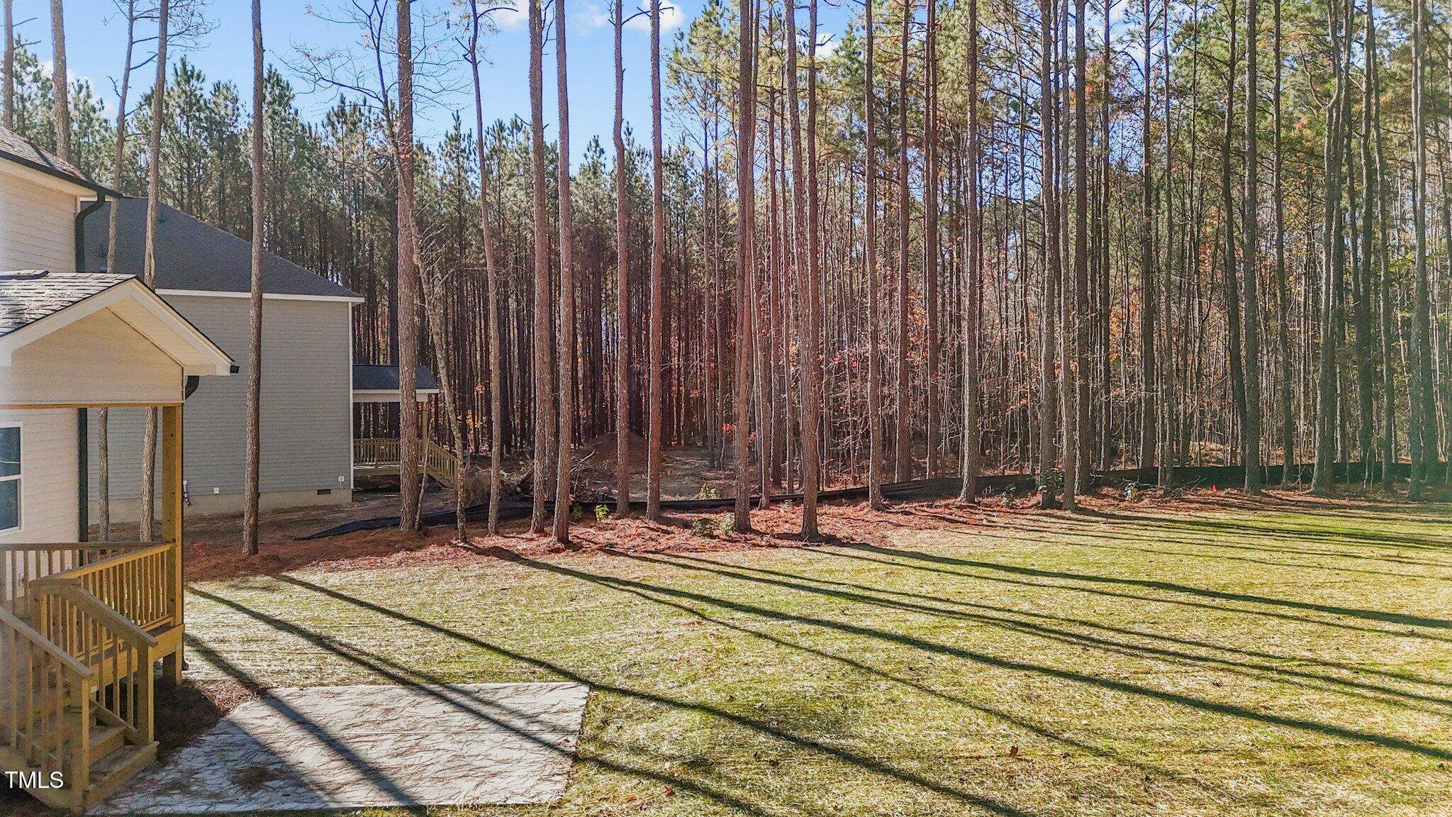 5009 Macleod Place