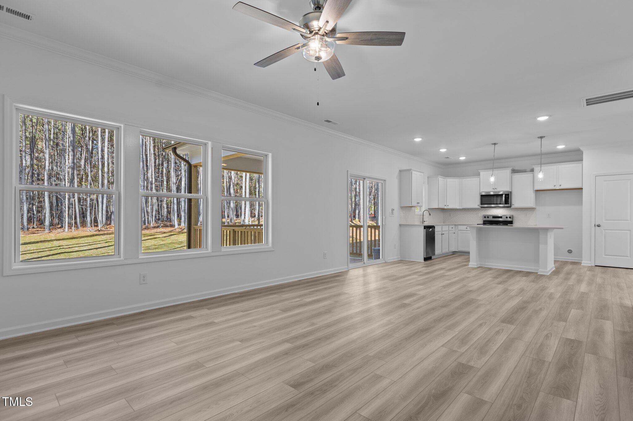 5009 Macleod Place