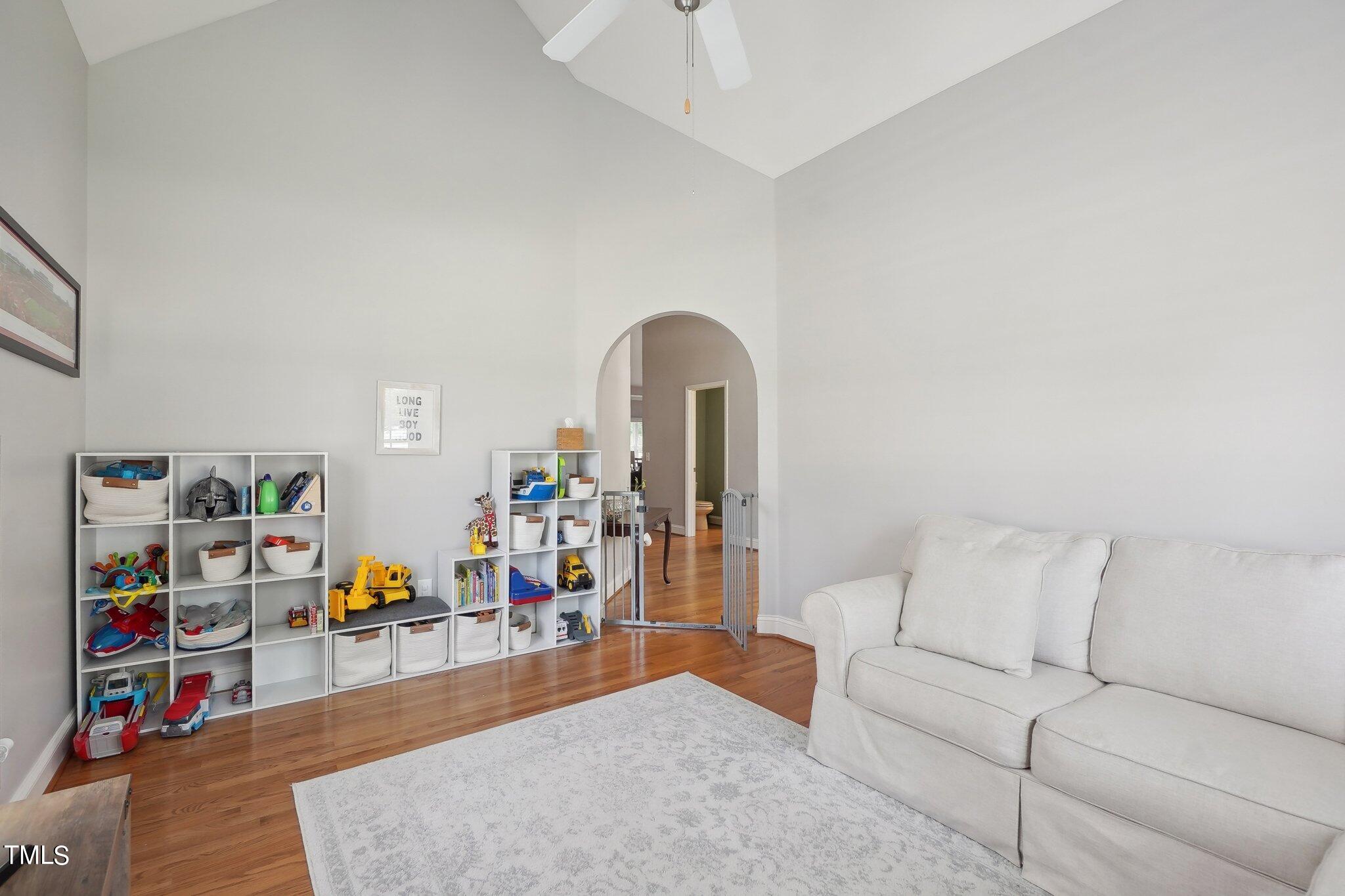 934 Lukestone Drive