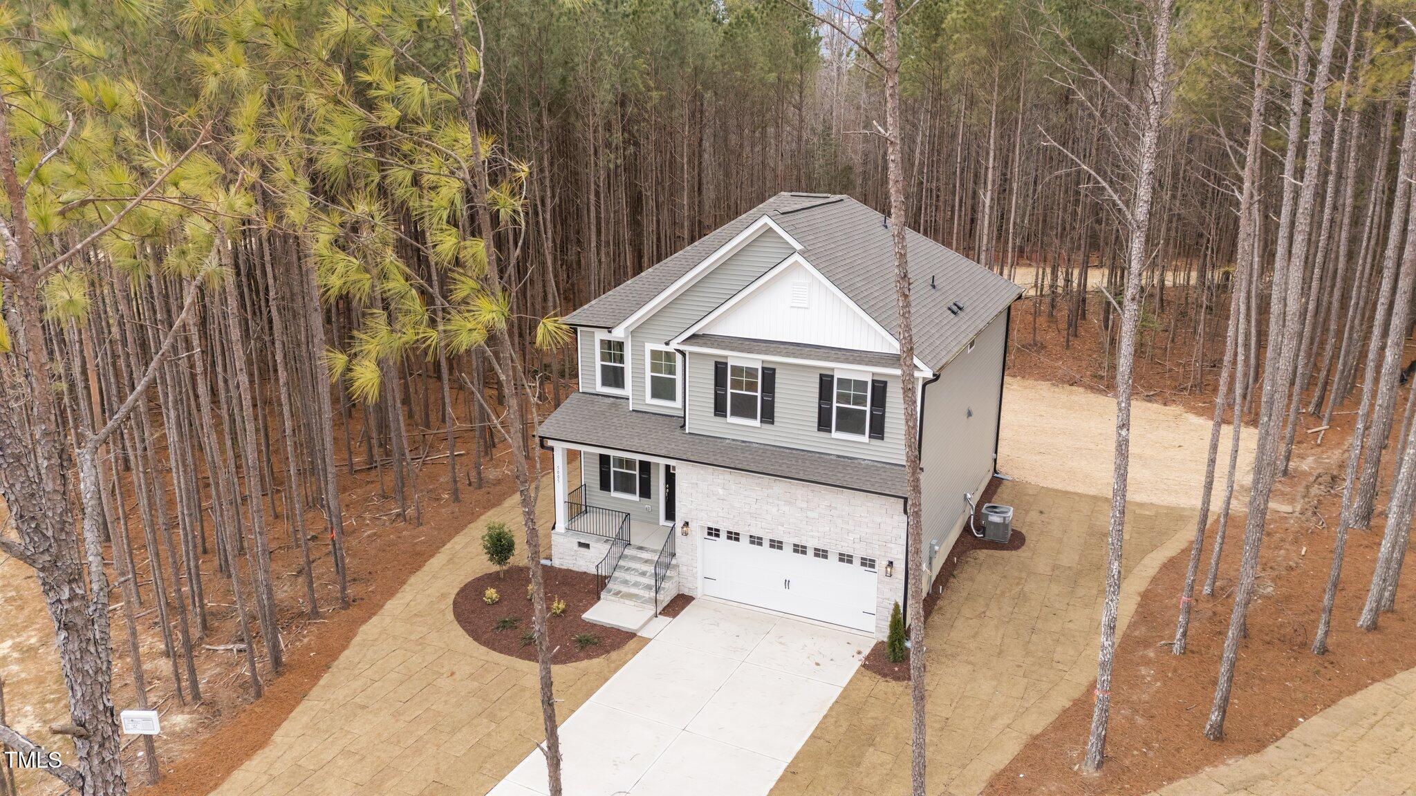 5005 Macleod Place