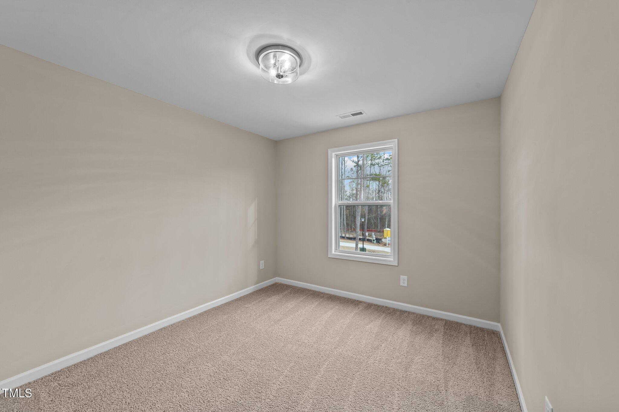 5005 Macleod Place
