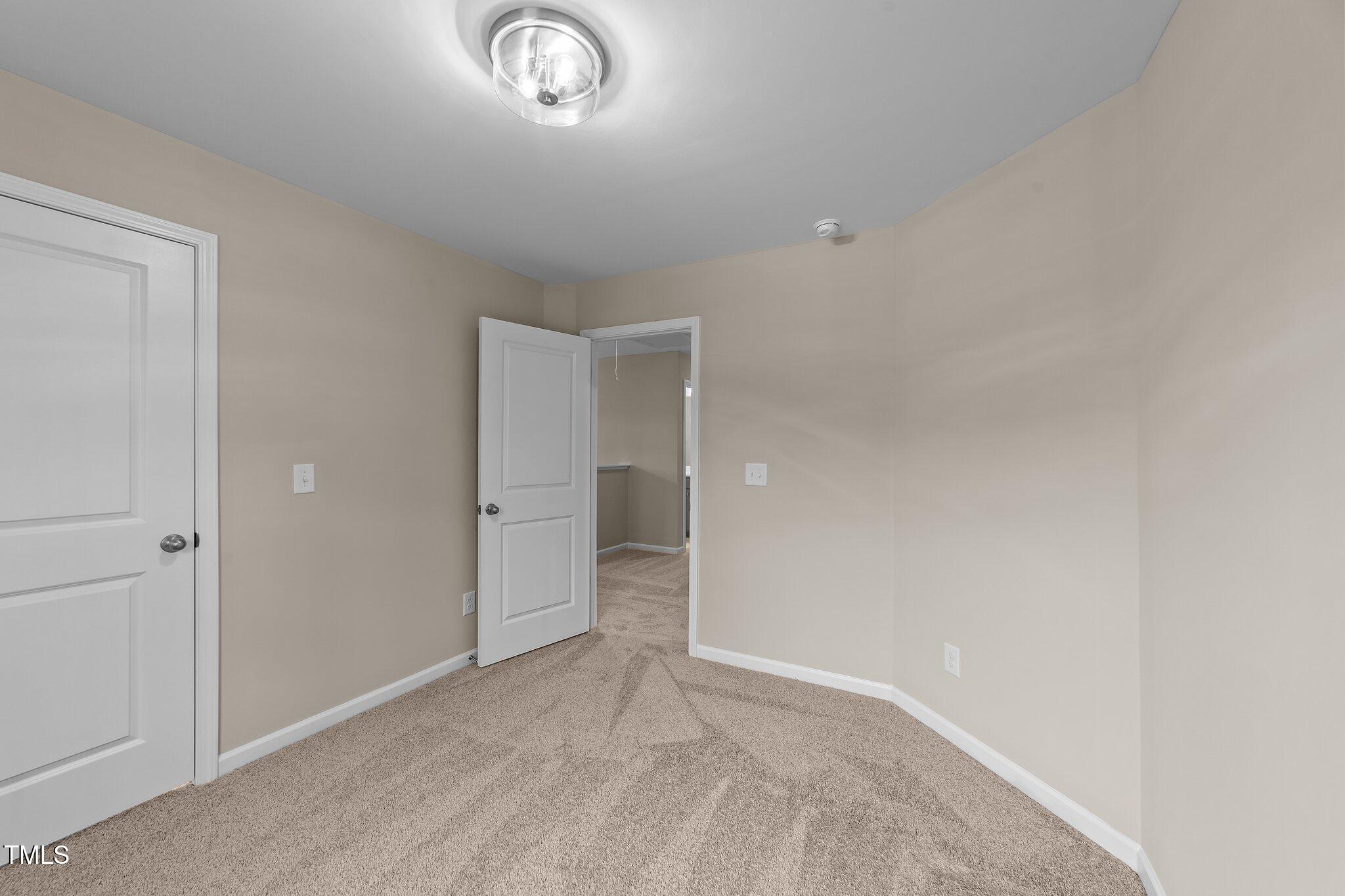 5005 Macleod Place