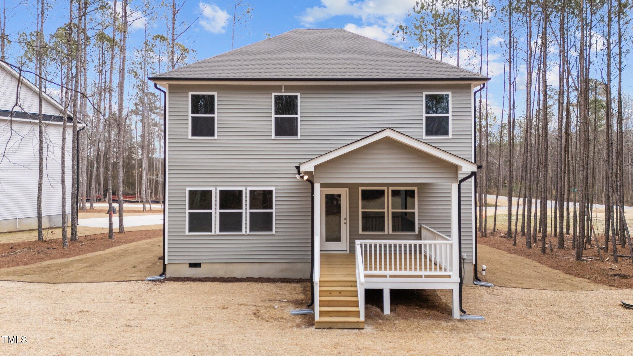 5005 Macleod Place