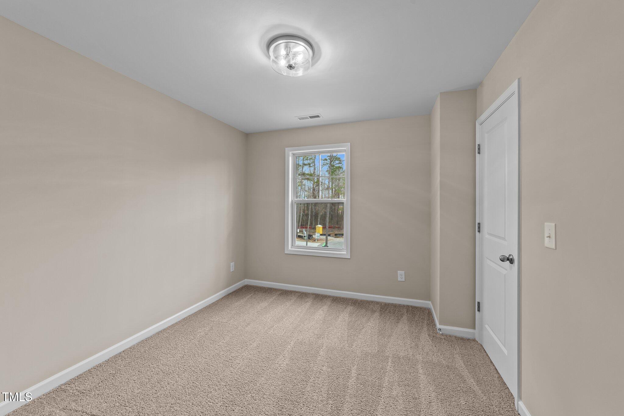 5005 Macleod Place