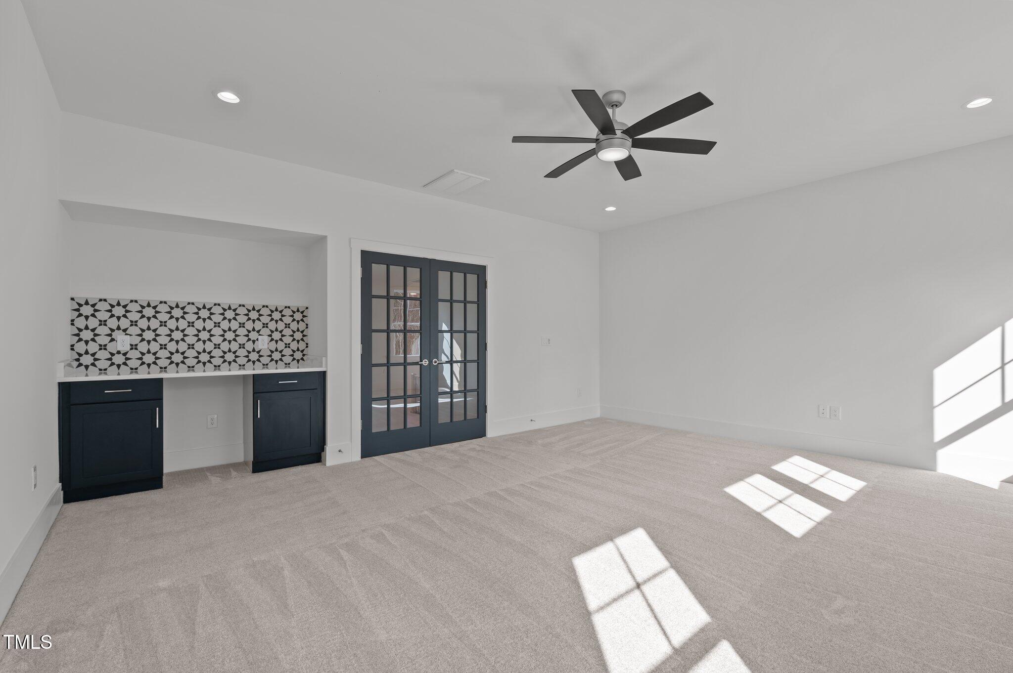 30 Chestnut Oak Drive