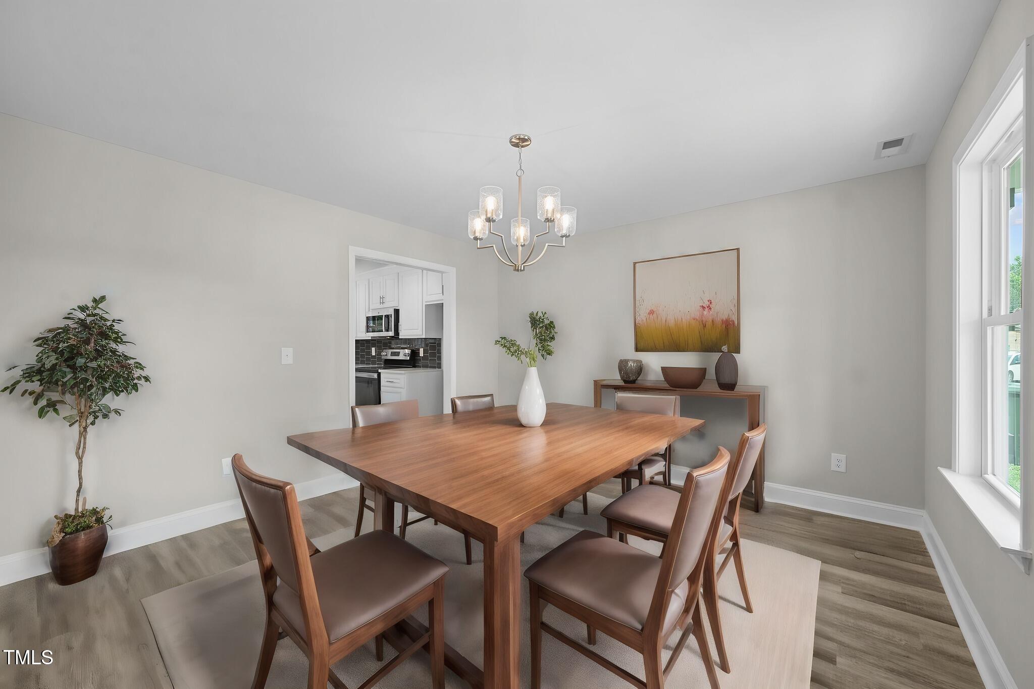 1011 Sunnybrook Road S