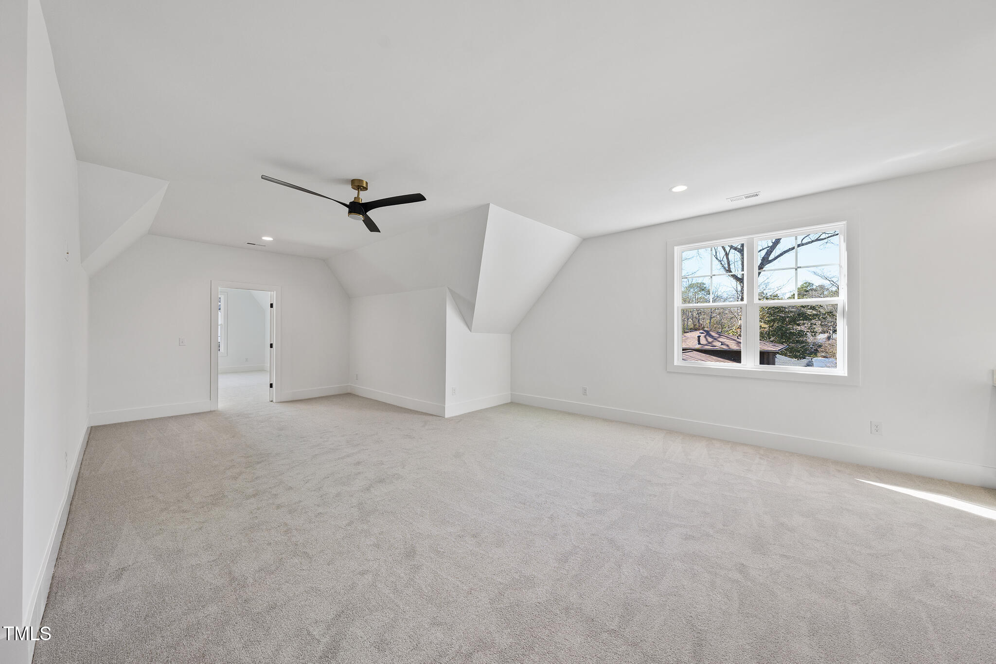 4800 Lakemont Drive