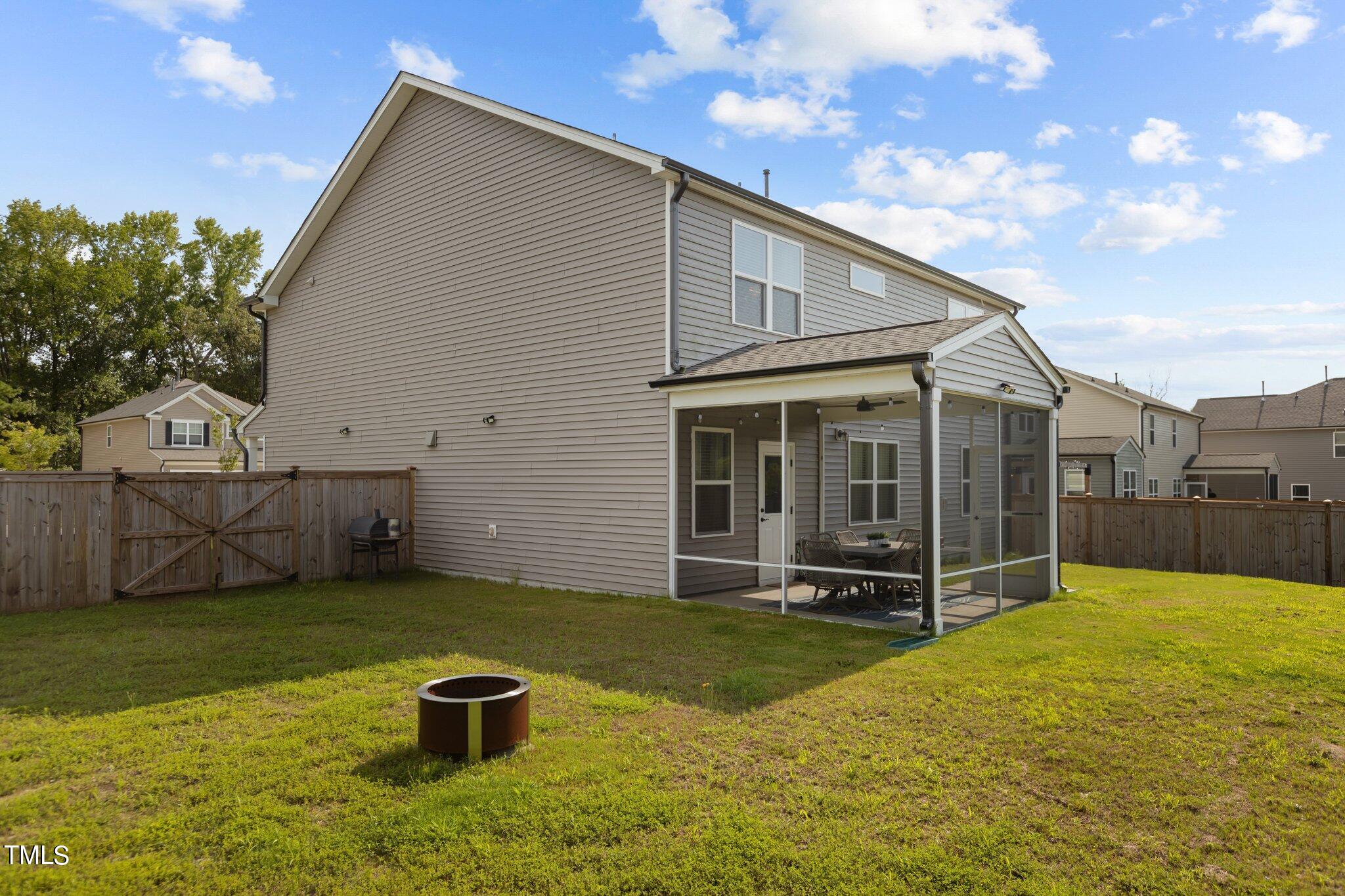 2089 Hosel Lane
