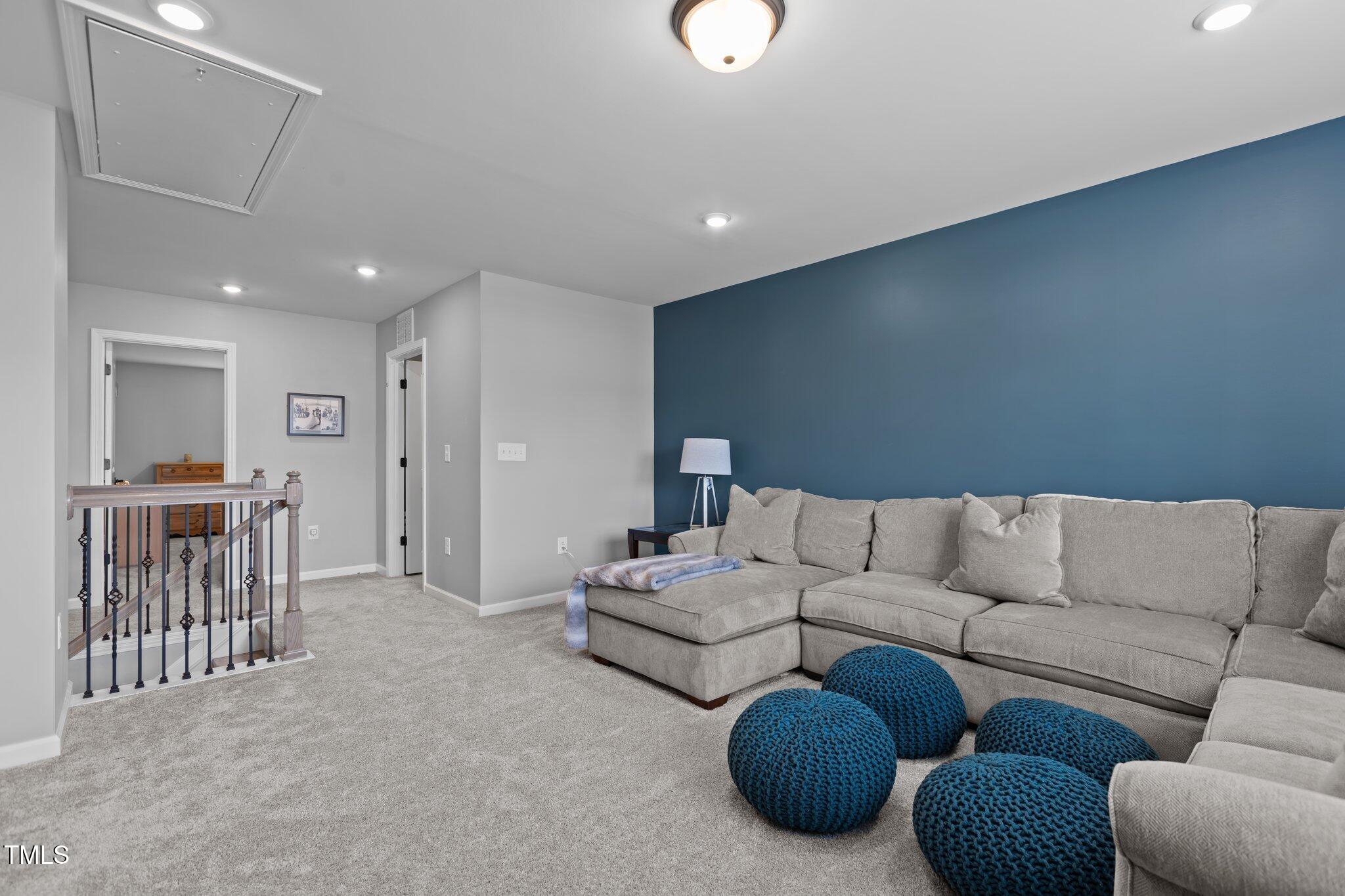 2089 Hosel Lane