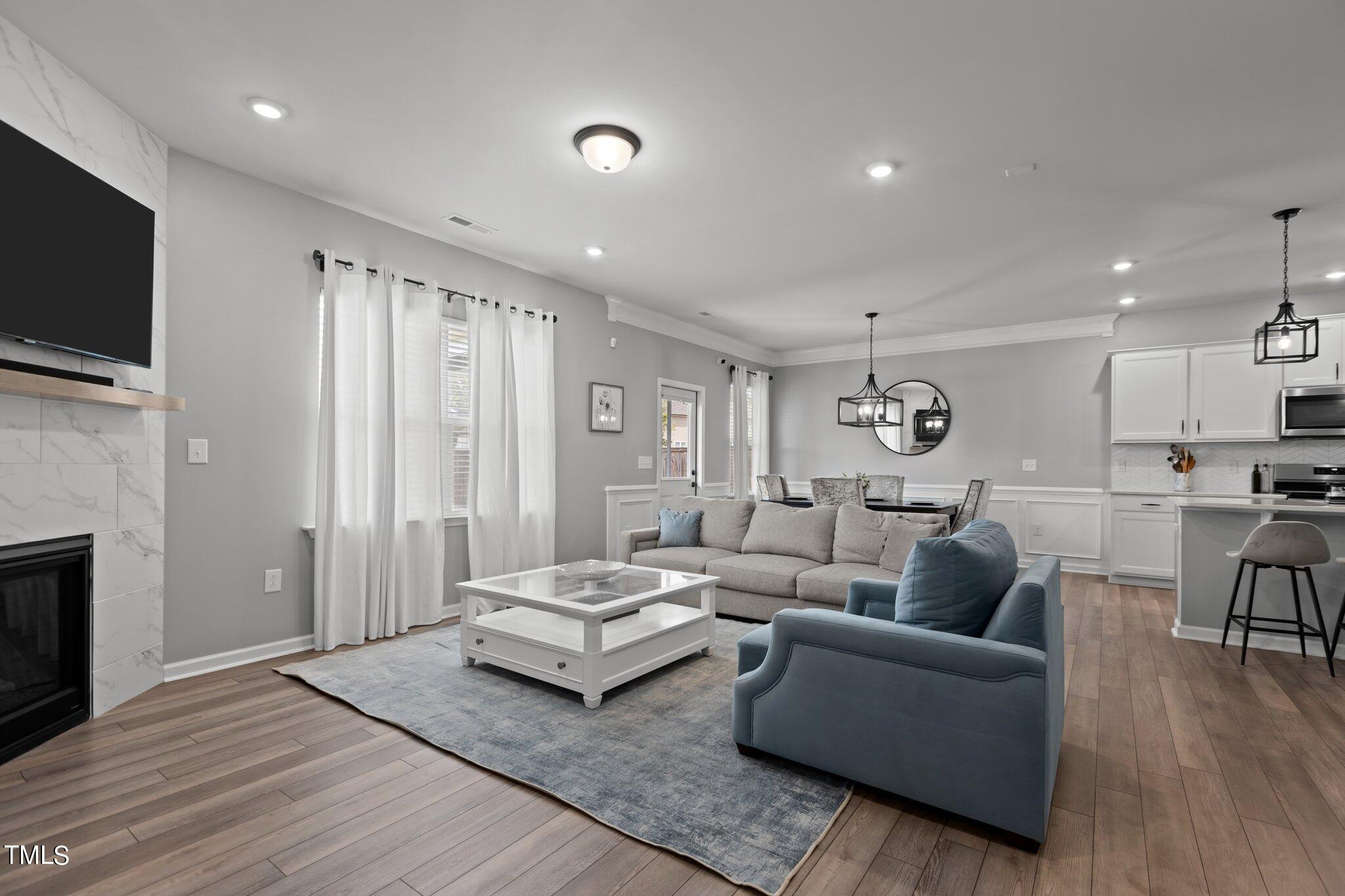 2089 Hosel Lane