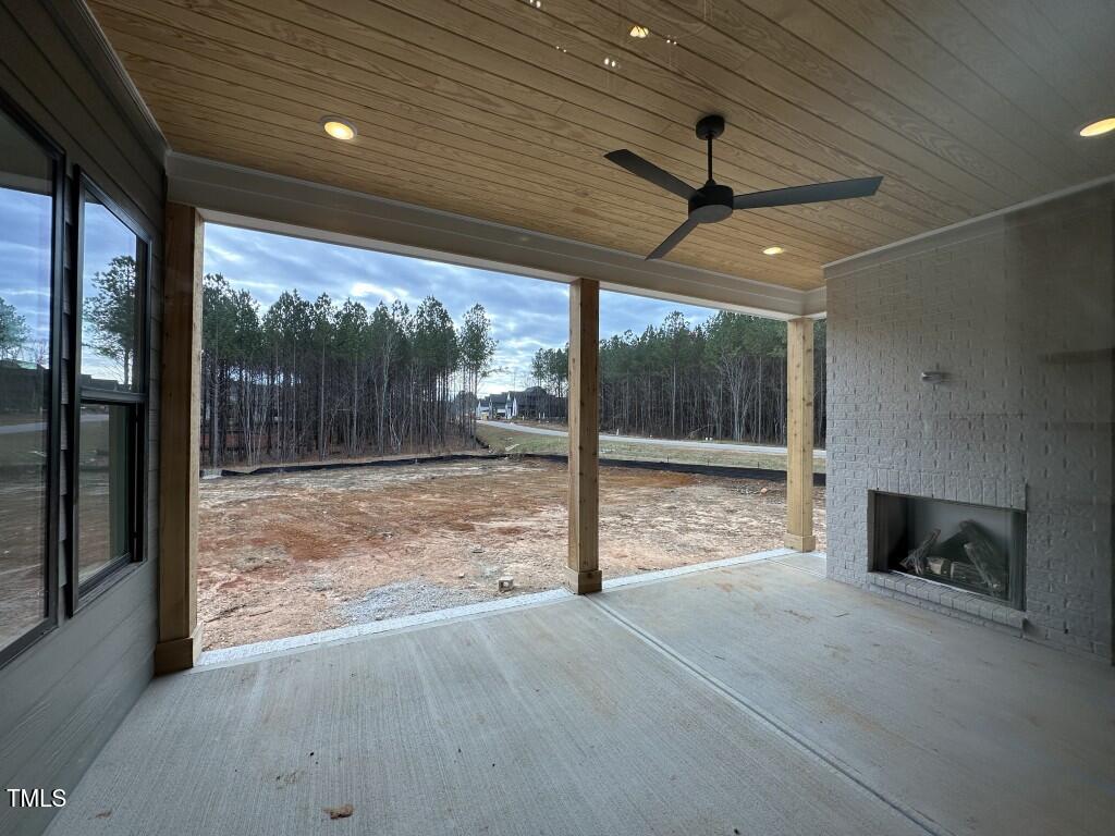 20 Spanish Oak Drive