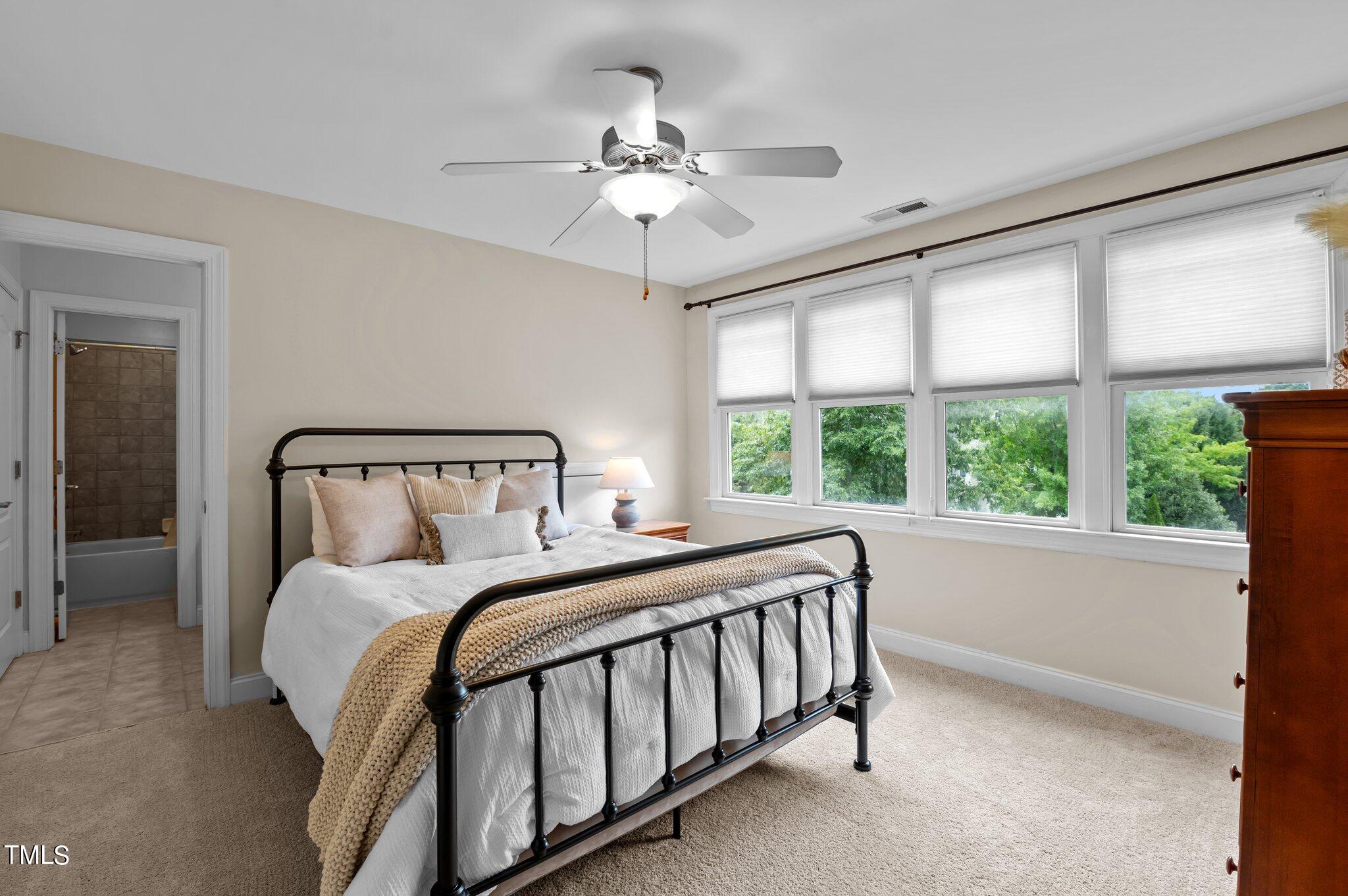 1824 Old College Circle Circle
