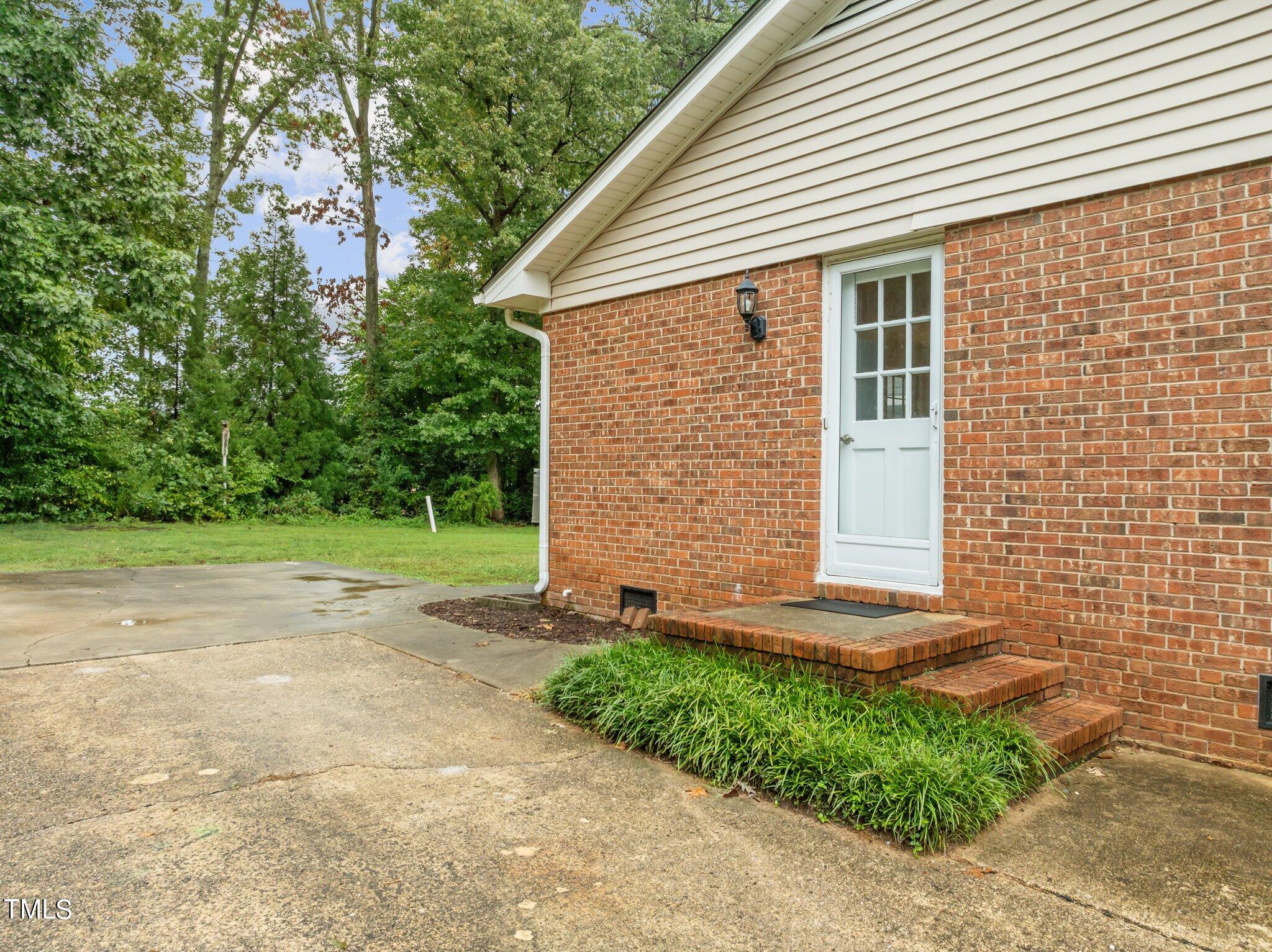 1024 Ivy Lane