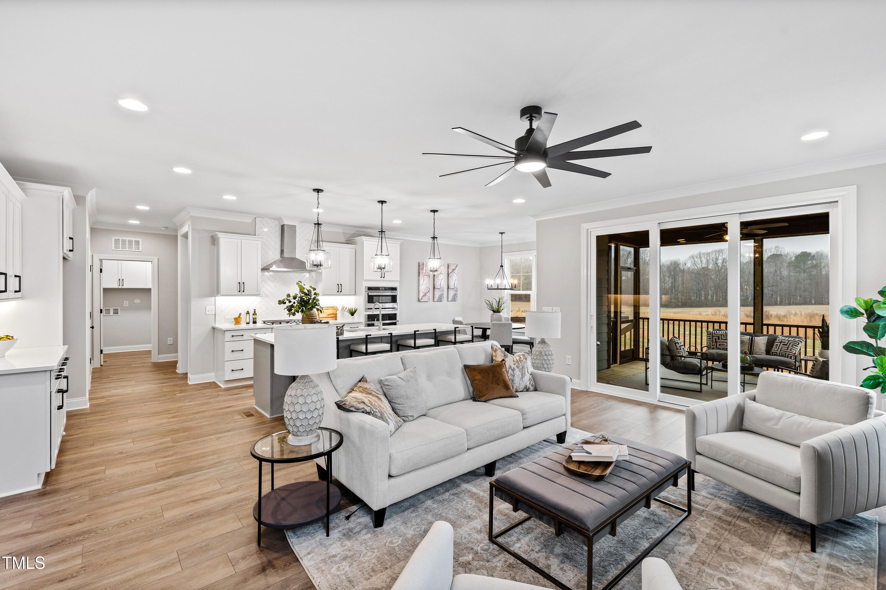 100 Firefly Lane
