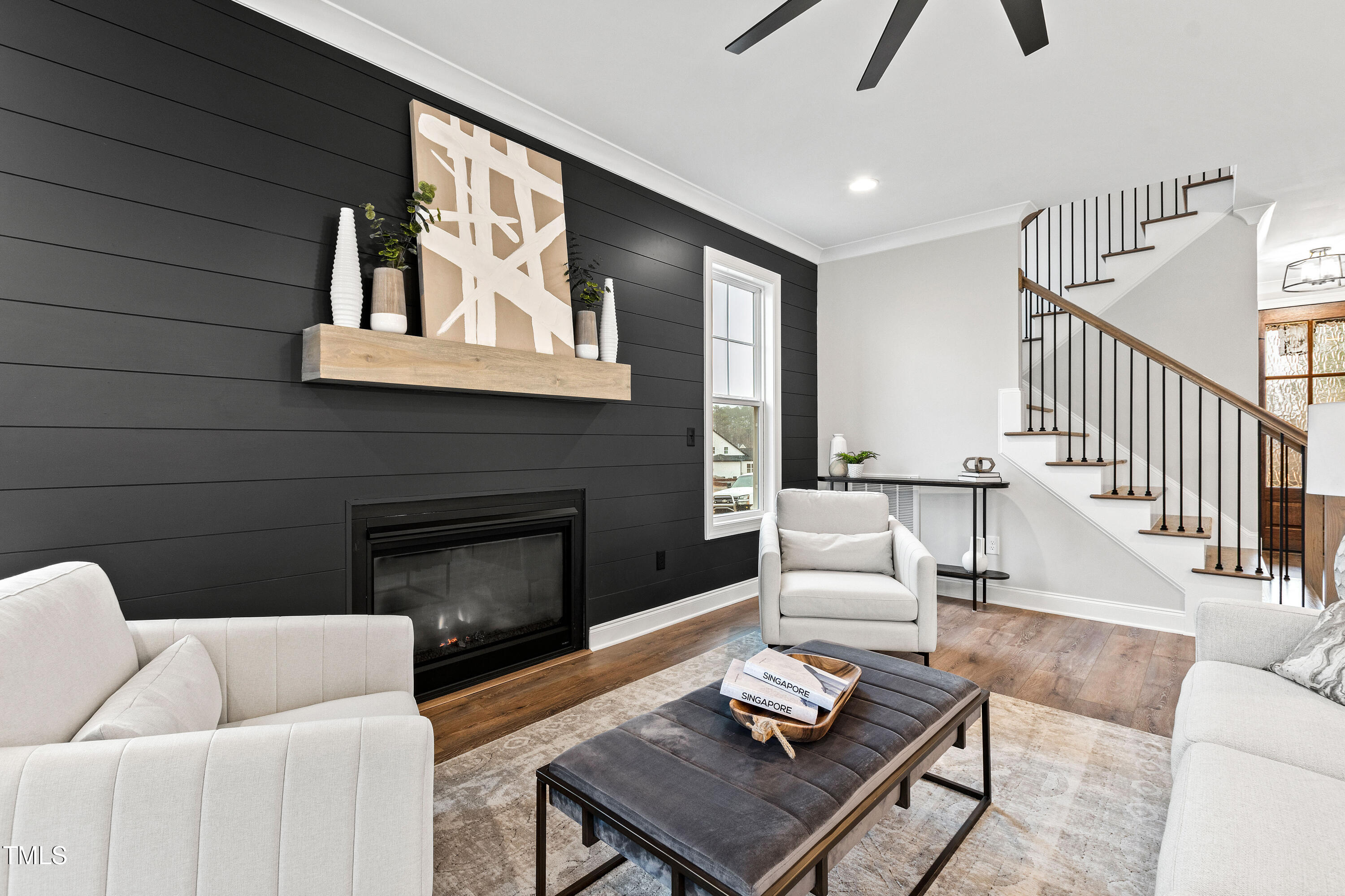 100 Firefly Lane