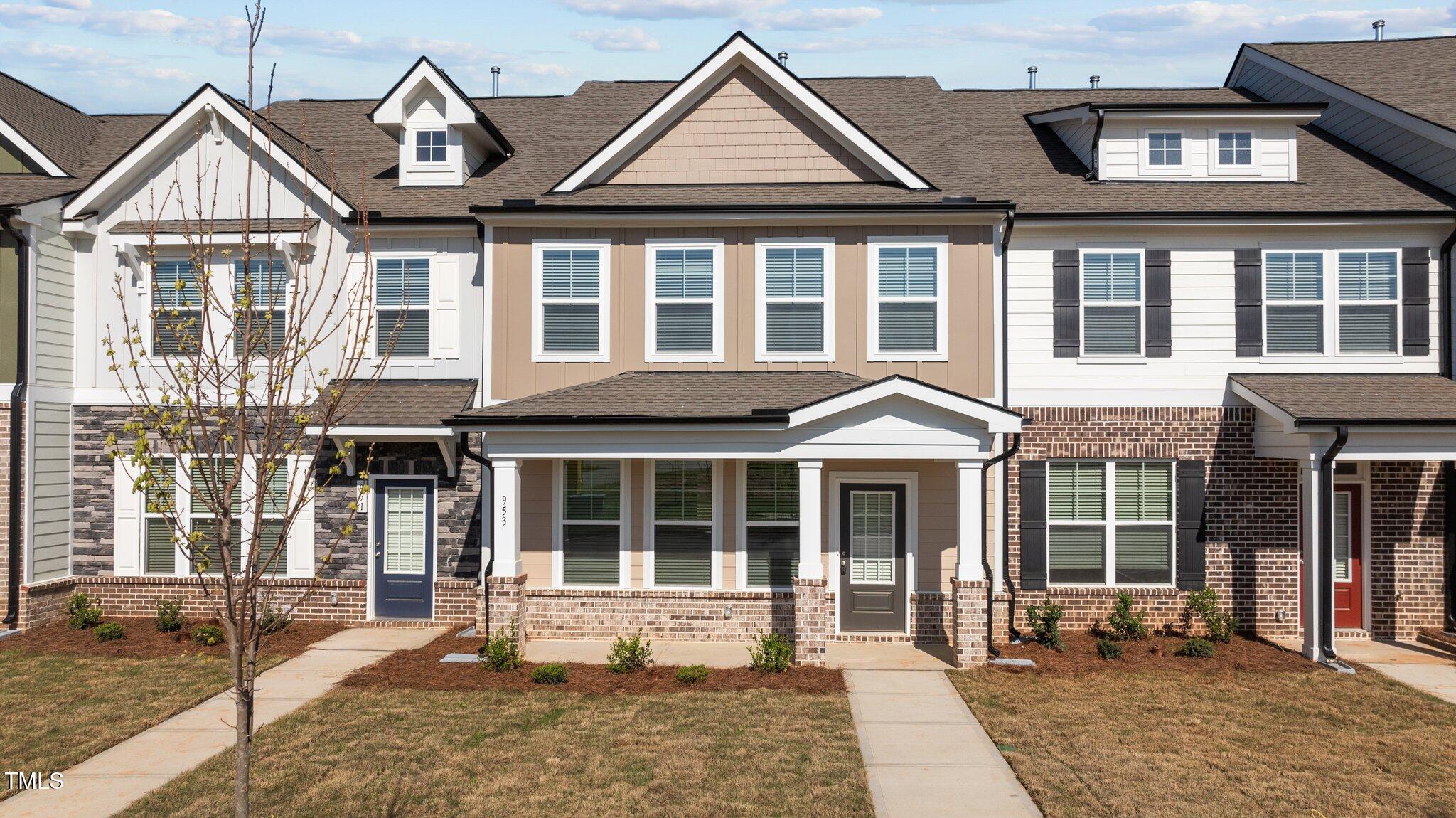953 Alma Railway Drive