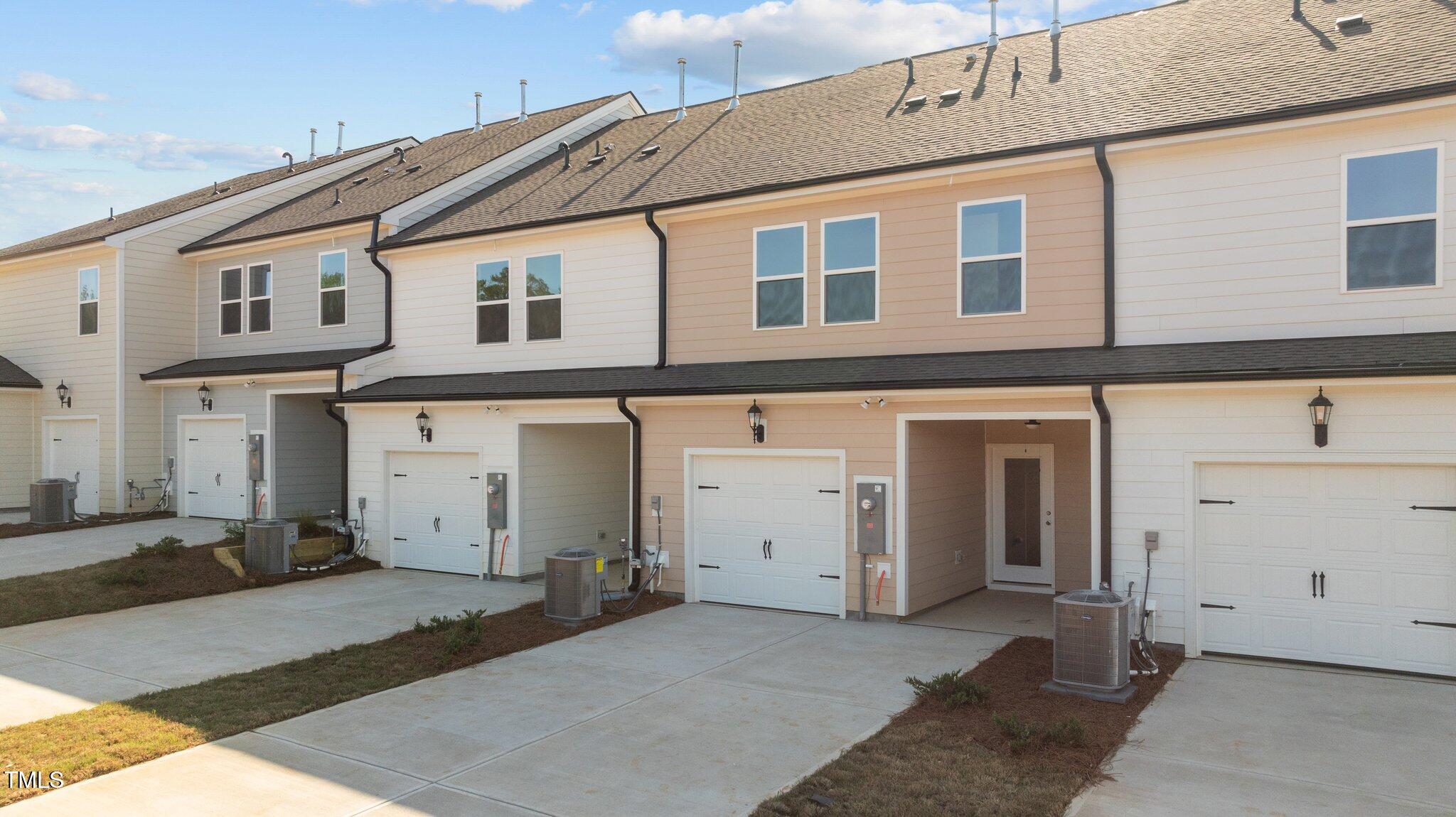 953 Alma Railway Drive