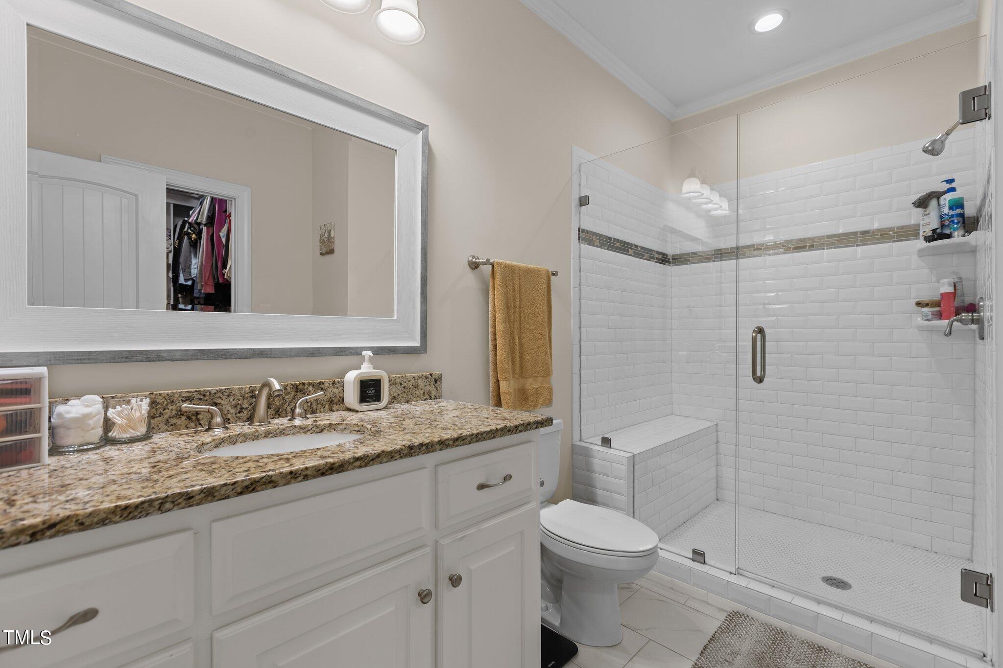 1307 Pineview Drive