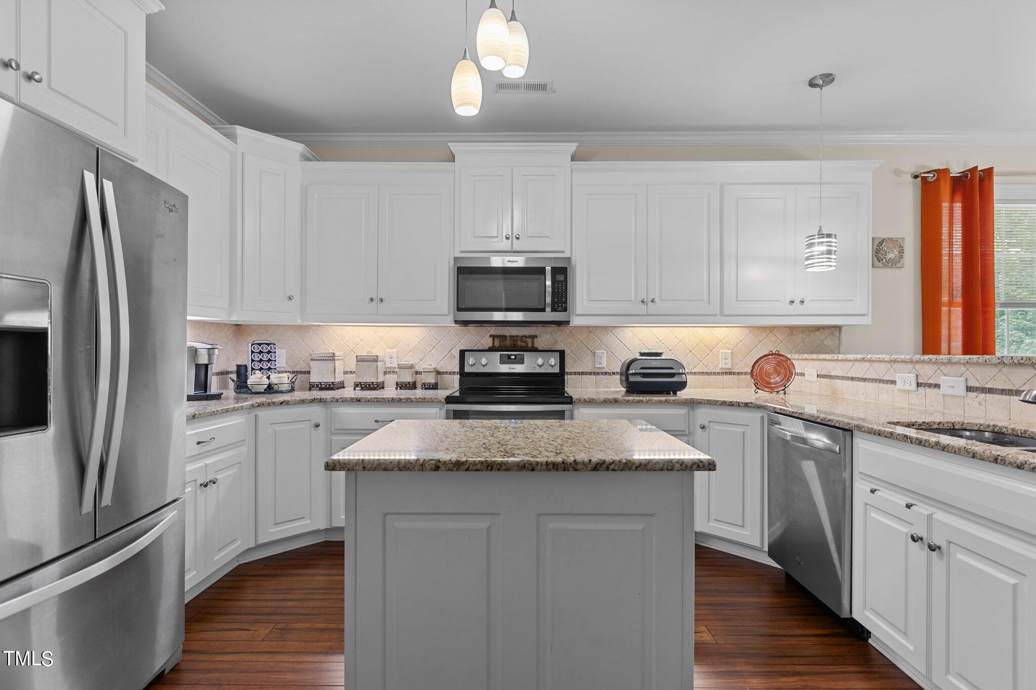 1307 Pineview Drive