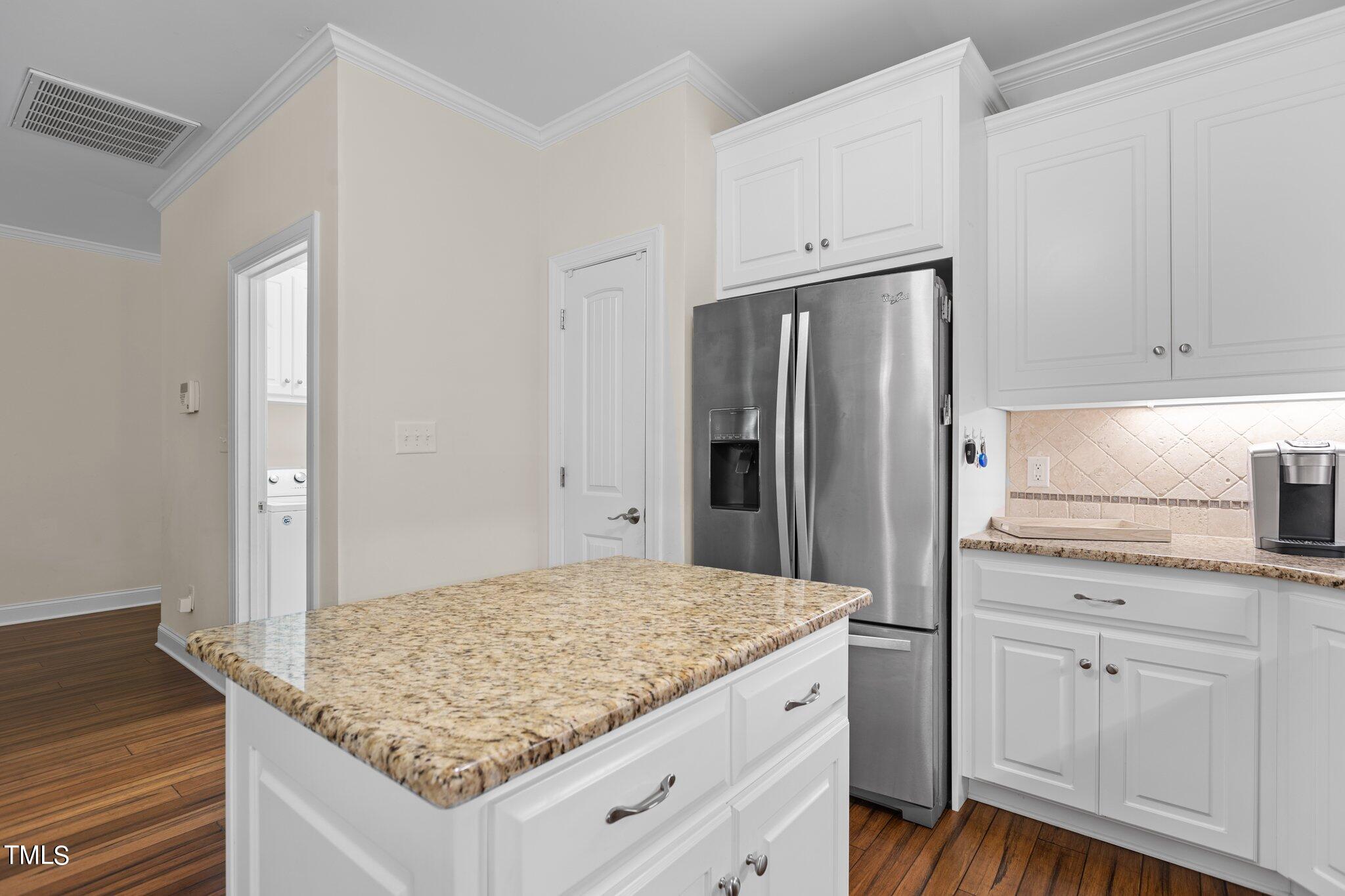1307 Pineview Drive