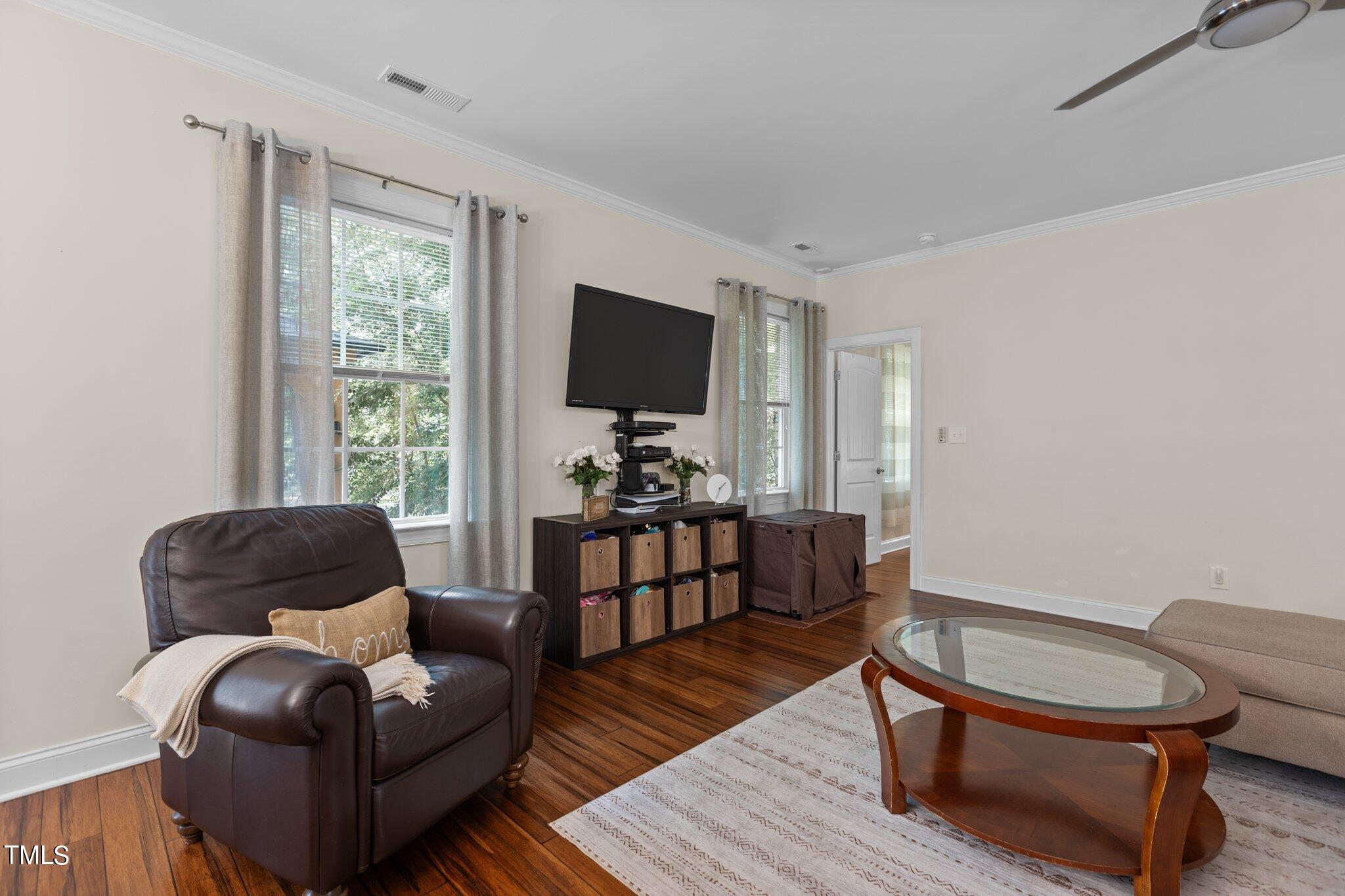 1307 Pineview Drive