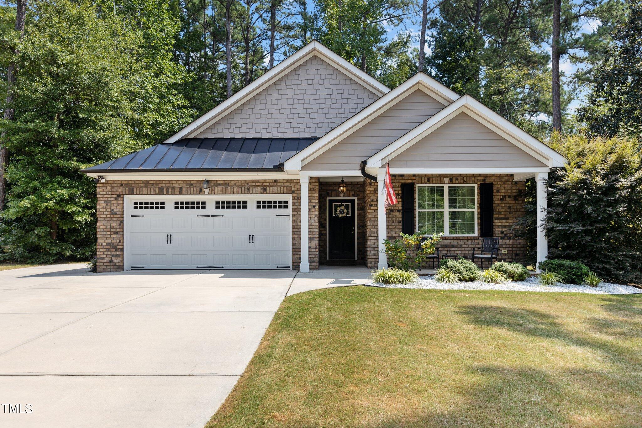 1307 Pineview Drive
