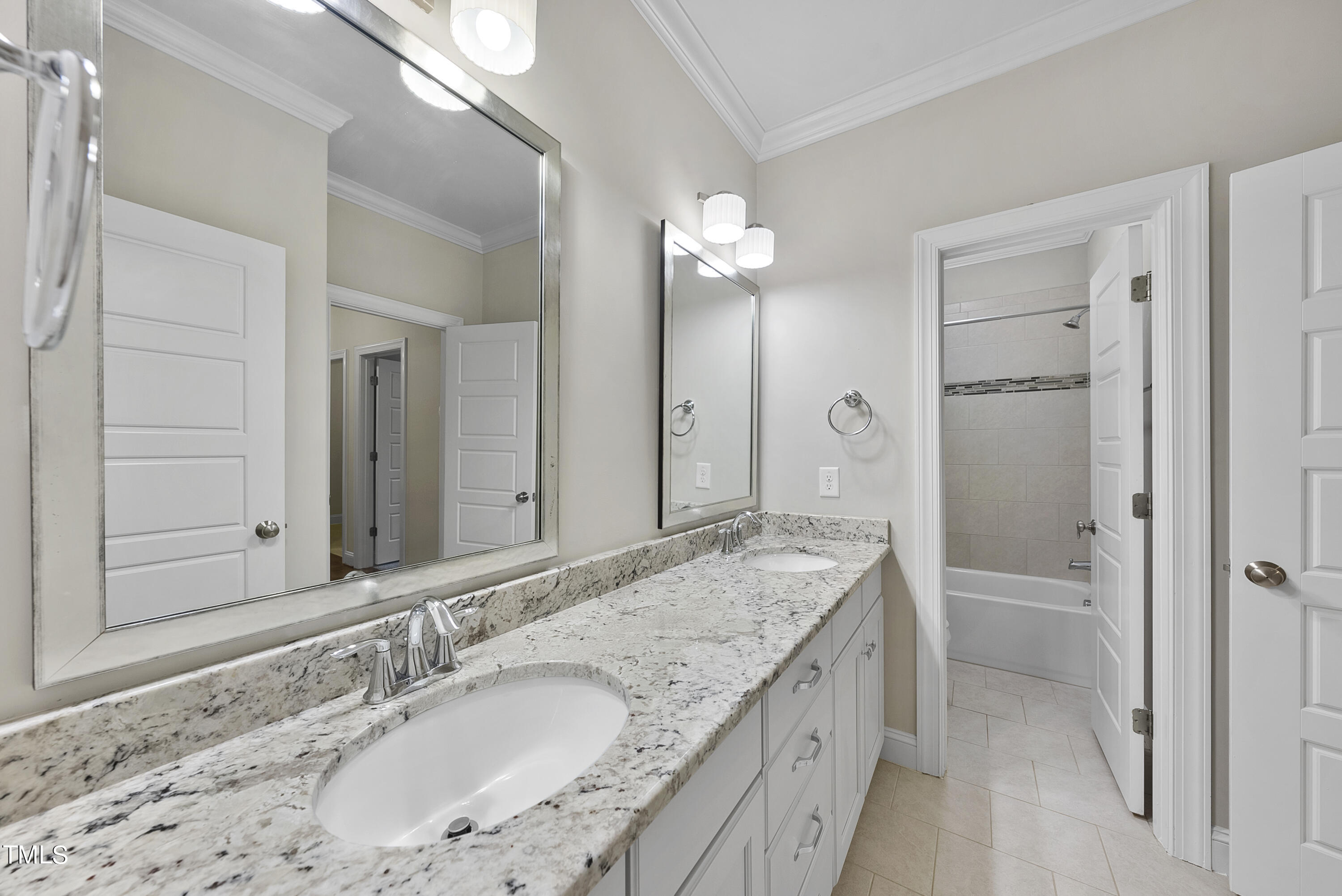 10804 Bridle Lane