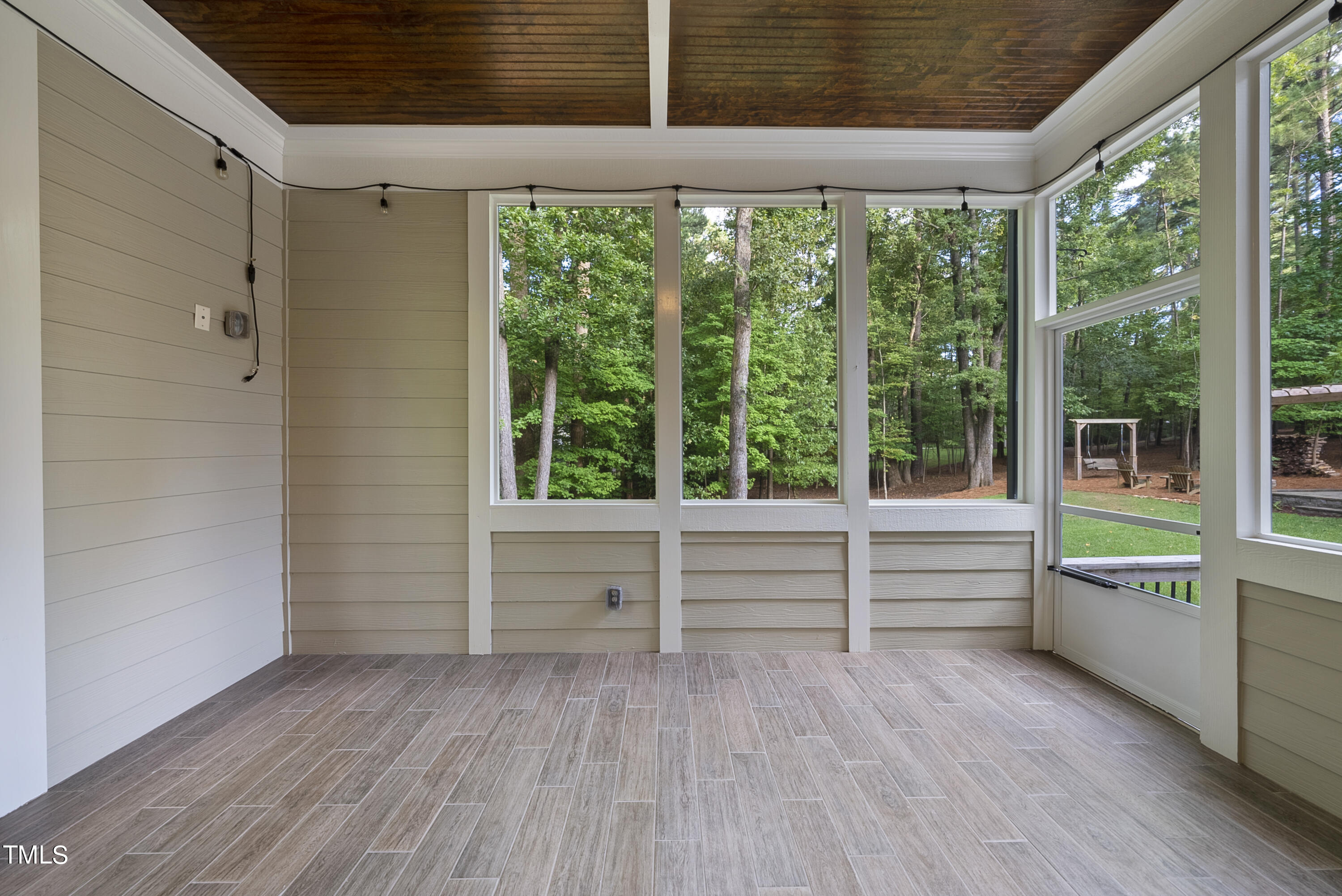 10804 Bridle Lane