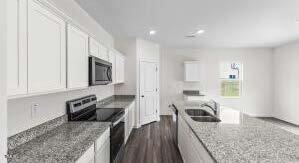 16 Rolling Banks Drive