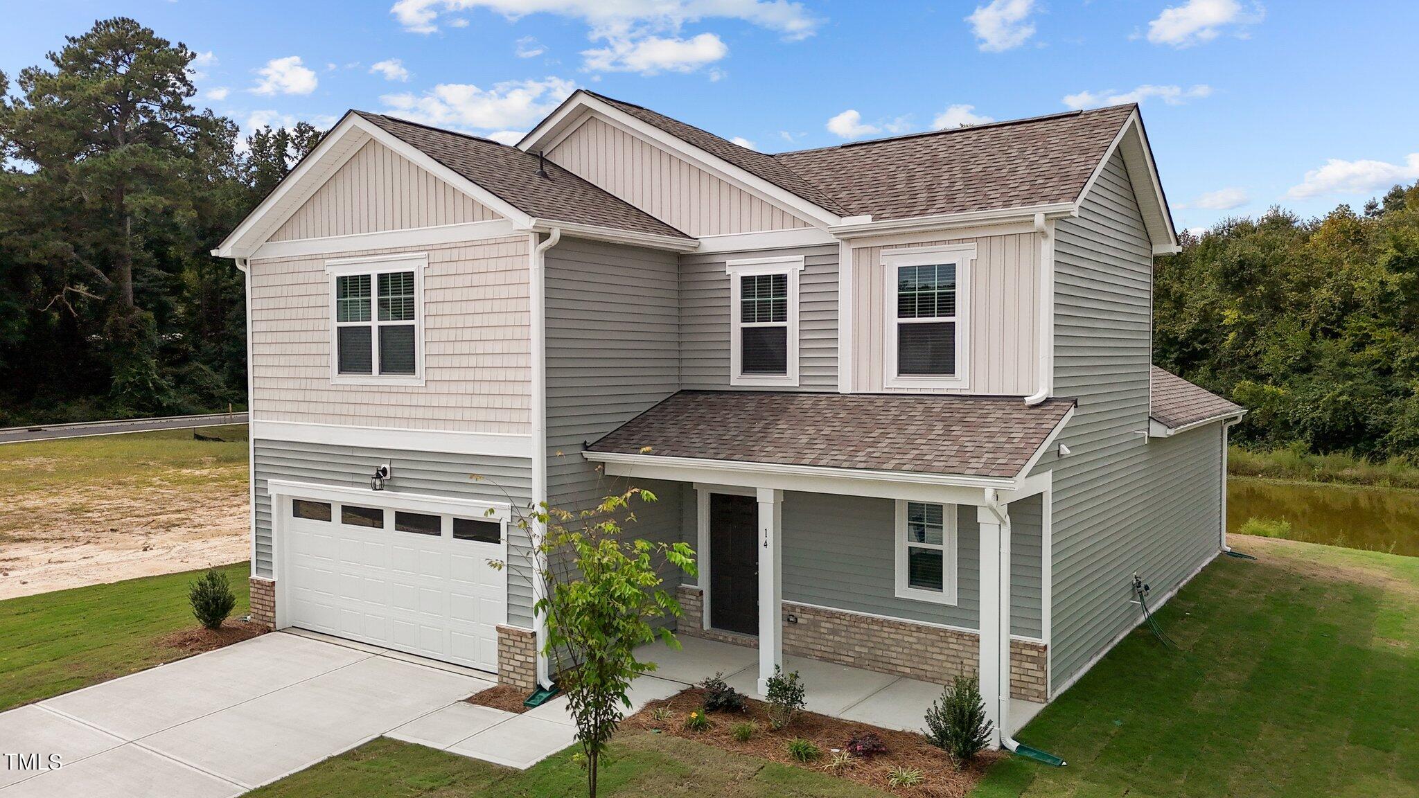 14 Rolling Banks Drive