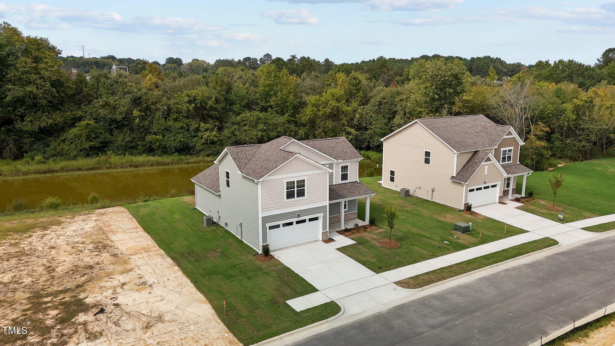14 Rolling Banks Drive