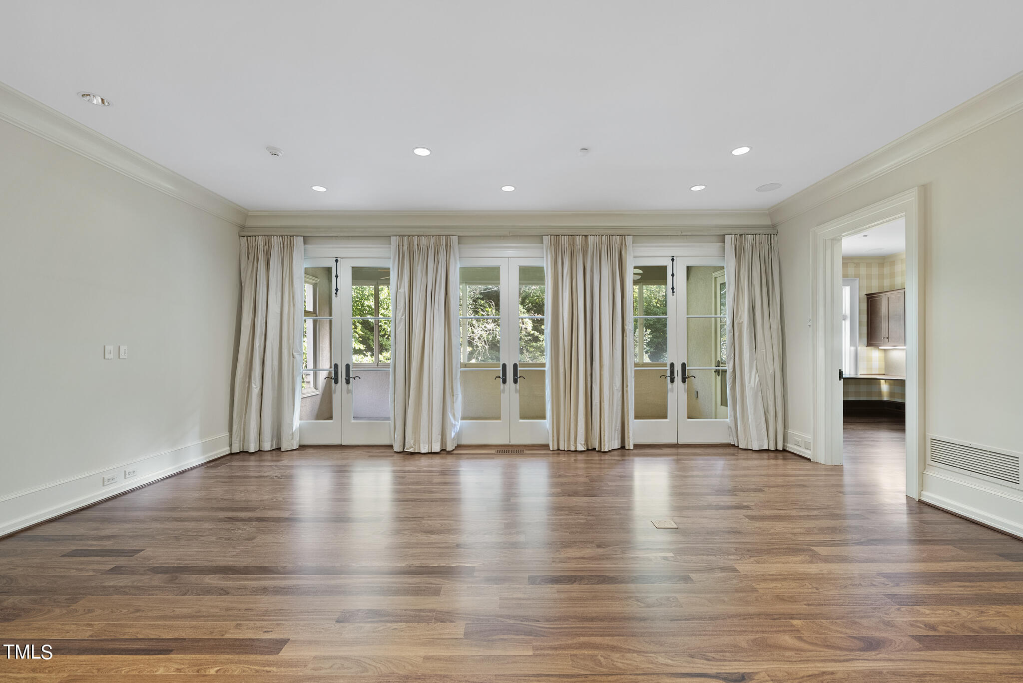 3319 White Oak Road