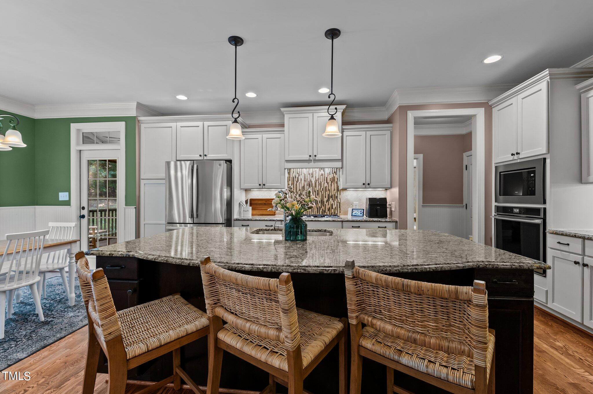 1008 Shasta Daisy Drive