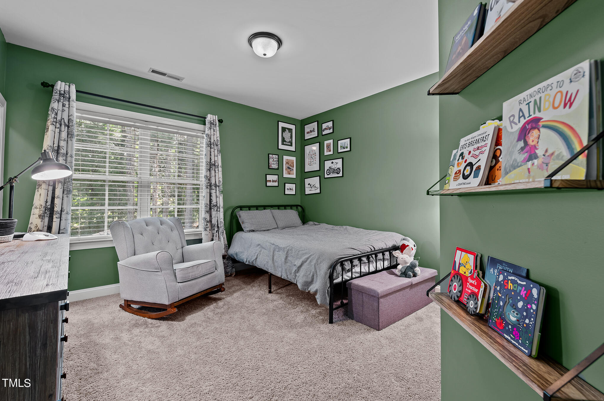 1008 Shasta Daisy Drive