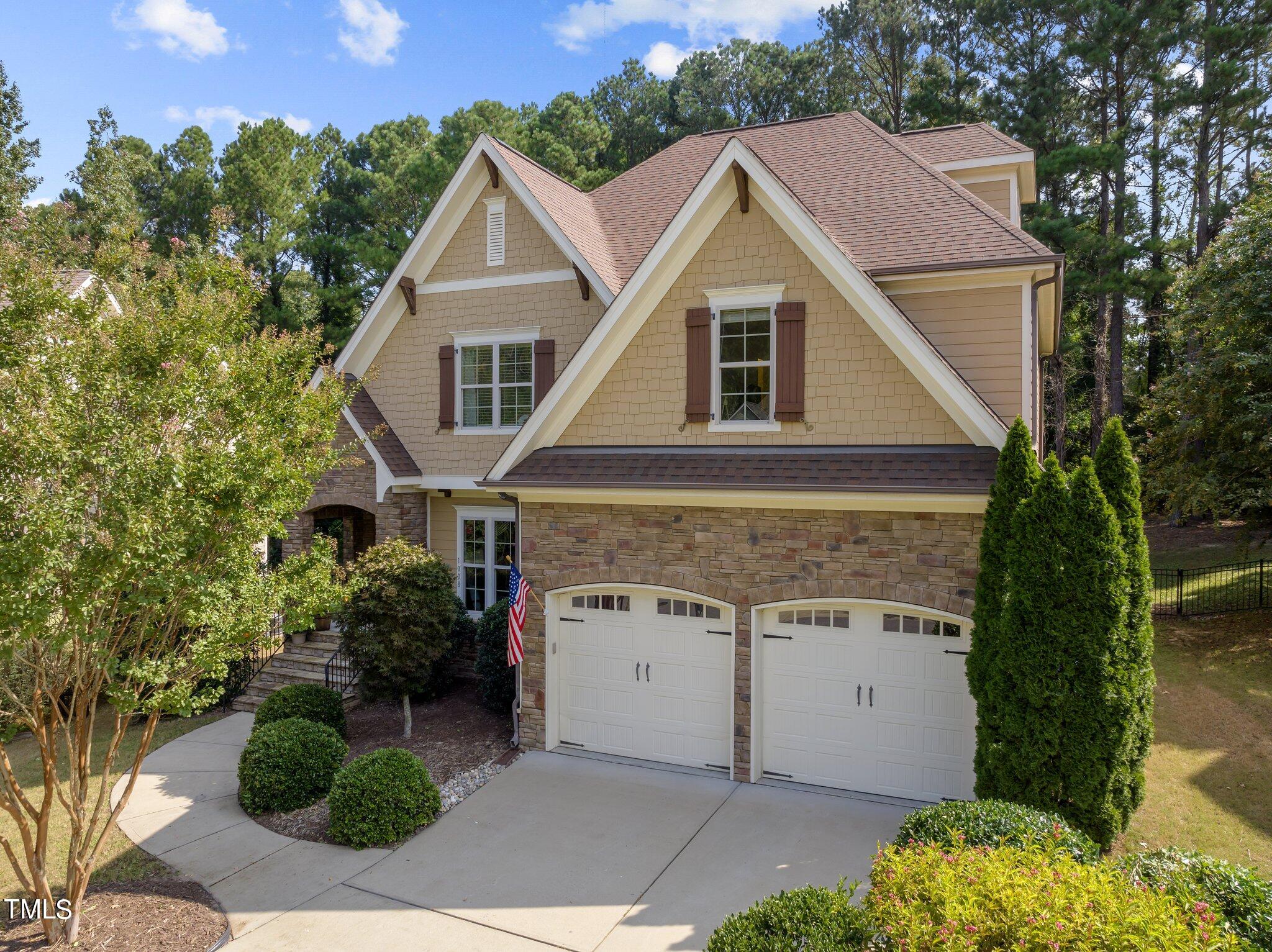 1008 Shasta Daisy Drive