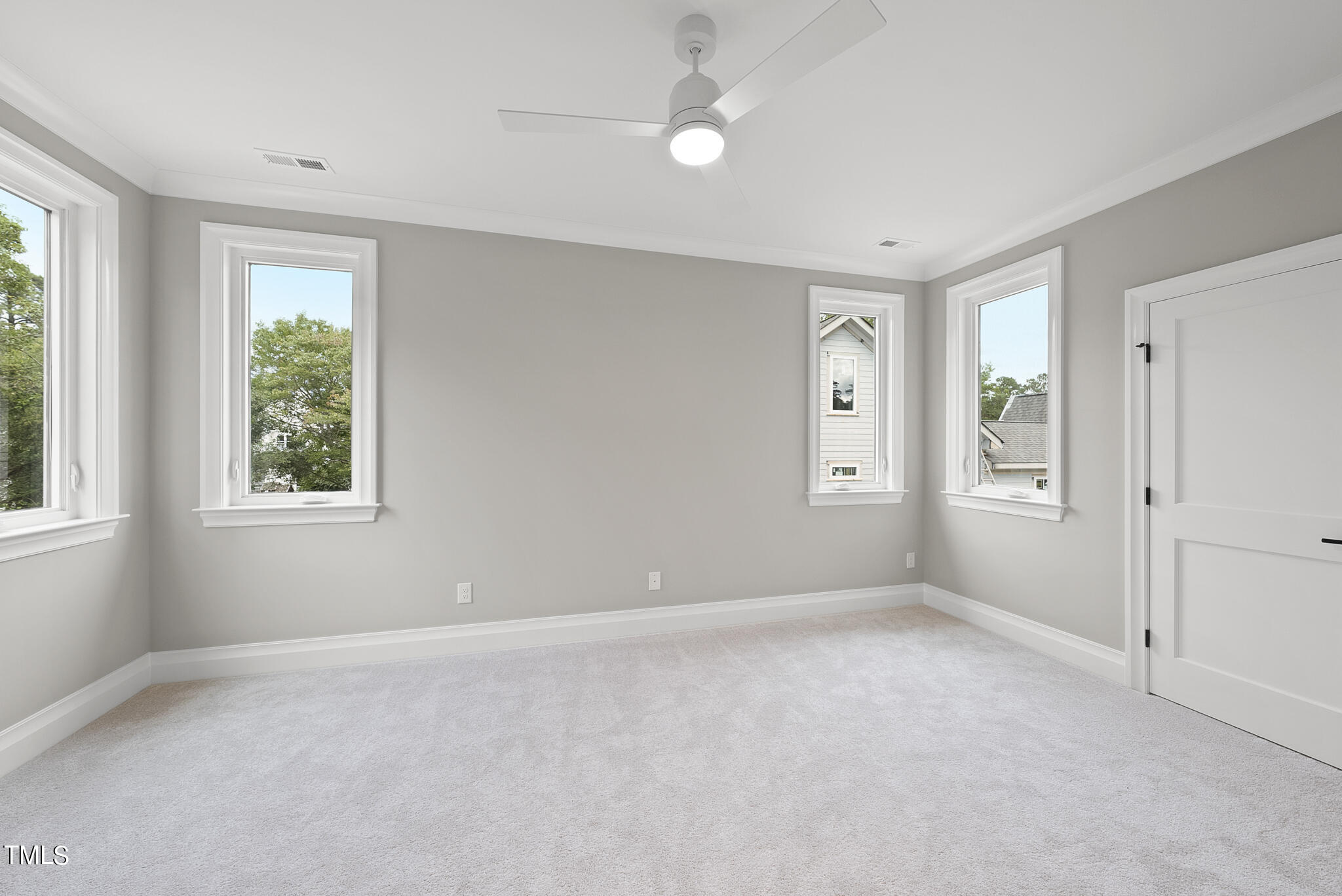 3414 Bradley Place