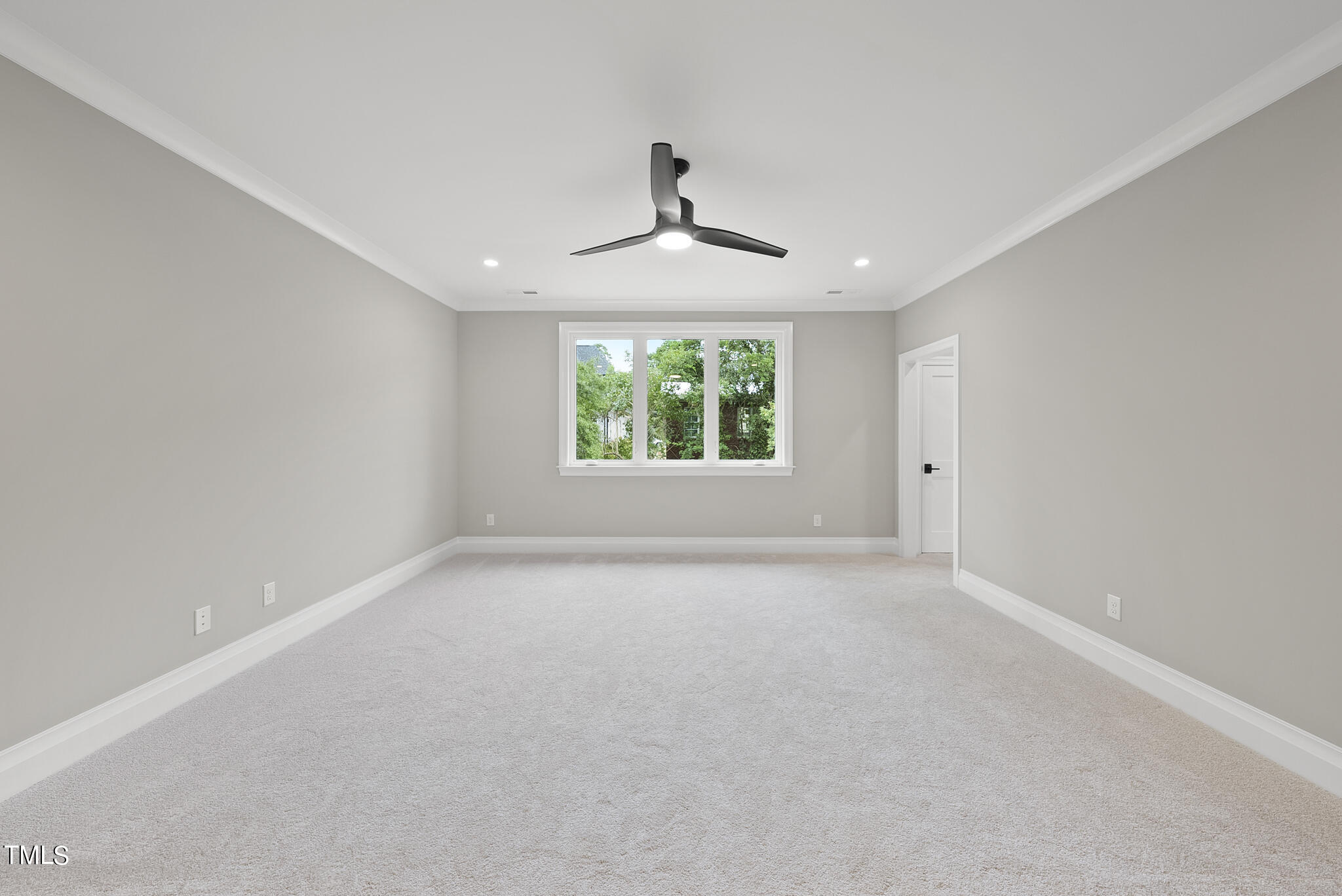 3414 Bradley Place